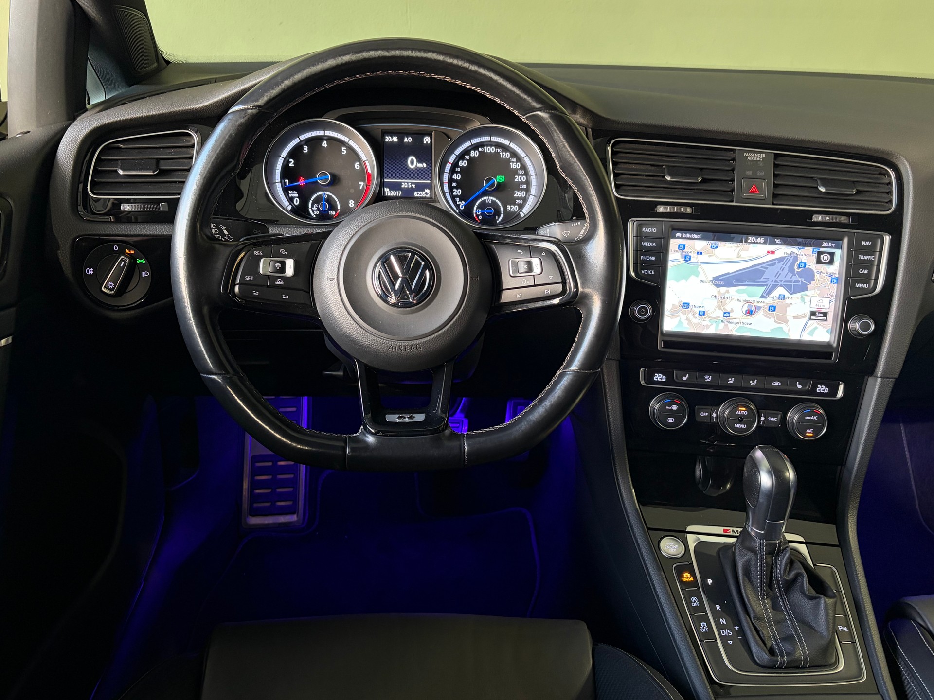VW Golf 2.0 TSI R 4Motion DSG * MFK 28. 01 2026 *-image-14