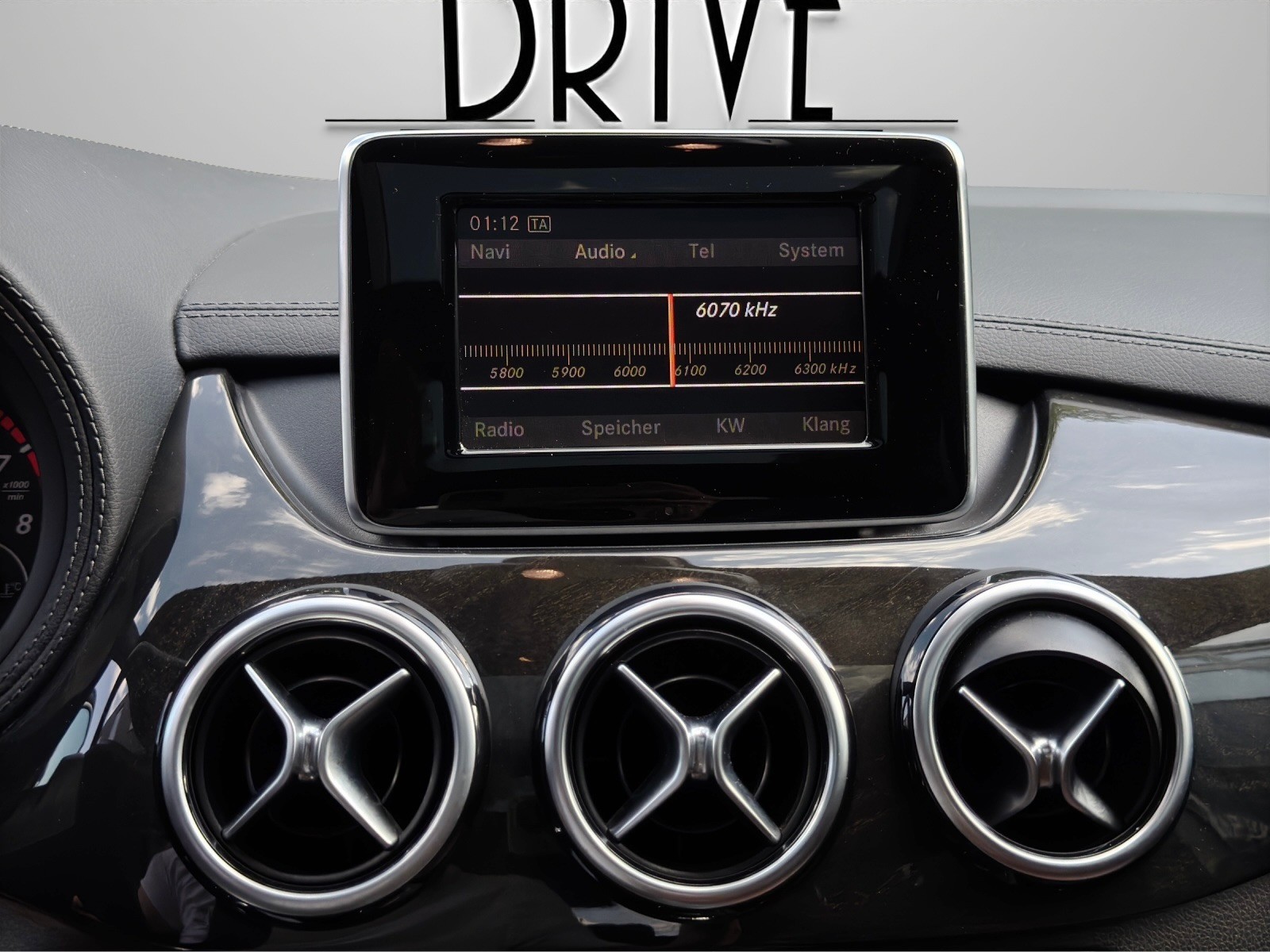 MERCEDES-BENZ B 180-image-12