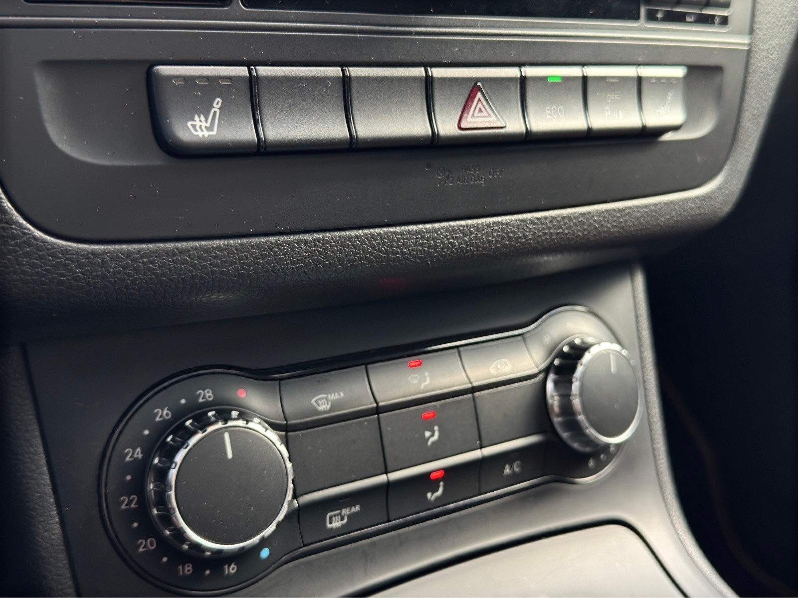 MERCEDES-BENZ B 180-image-14