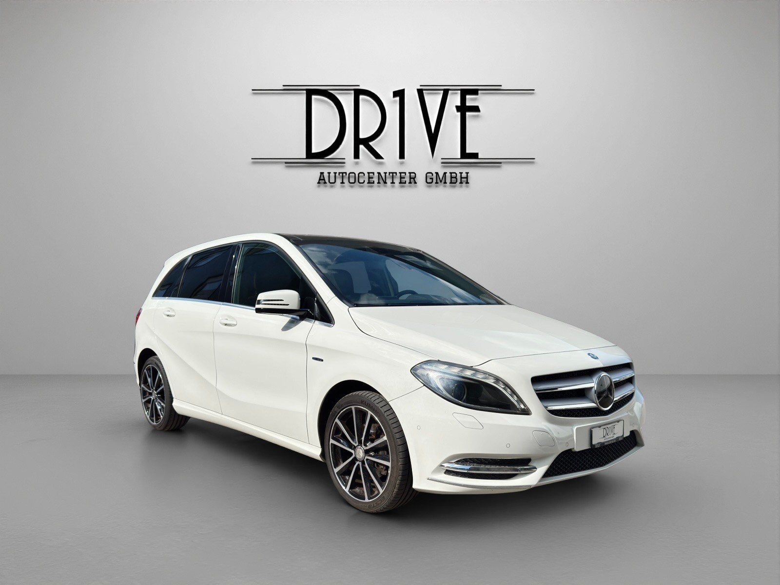 MERCEDES-BENZ B 180-image-2