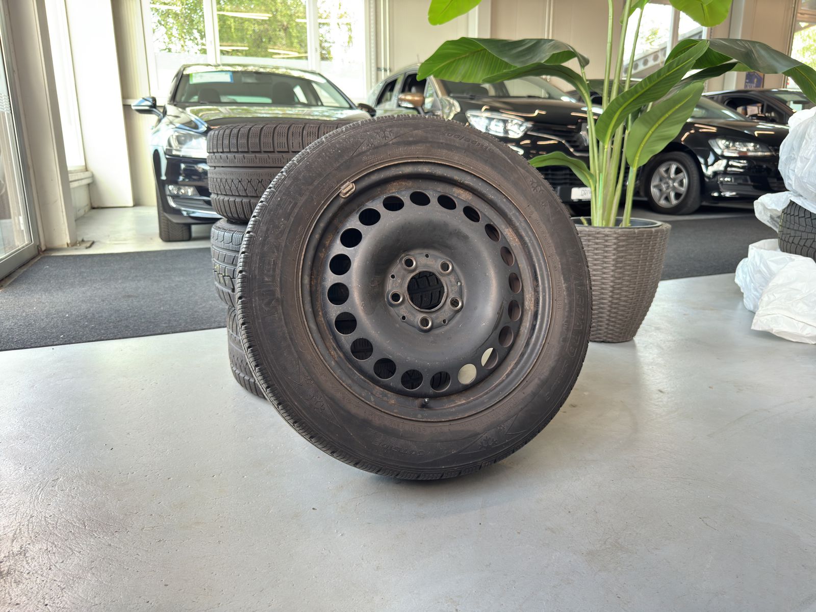 MERCEDES-BENZ B 180-image-18