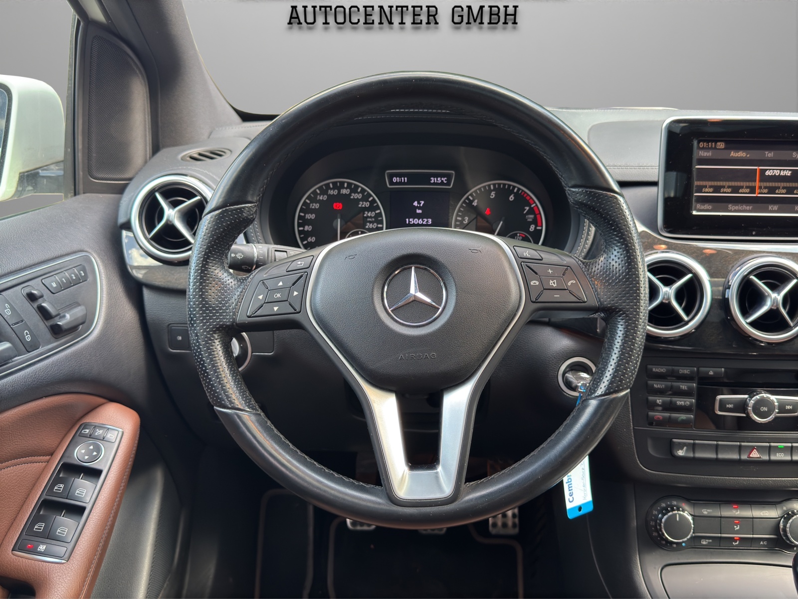 MERCEDES-BENZ B 180-image-8