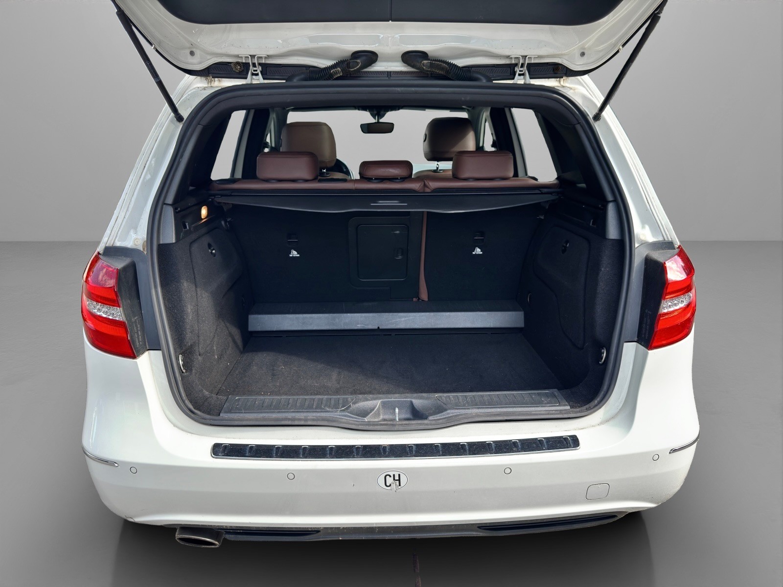 MERCEDES-BENZ B 180-image-10