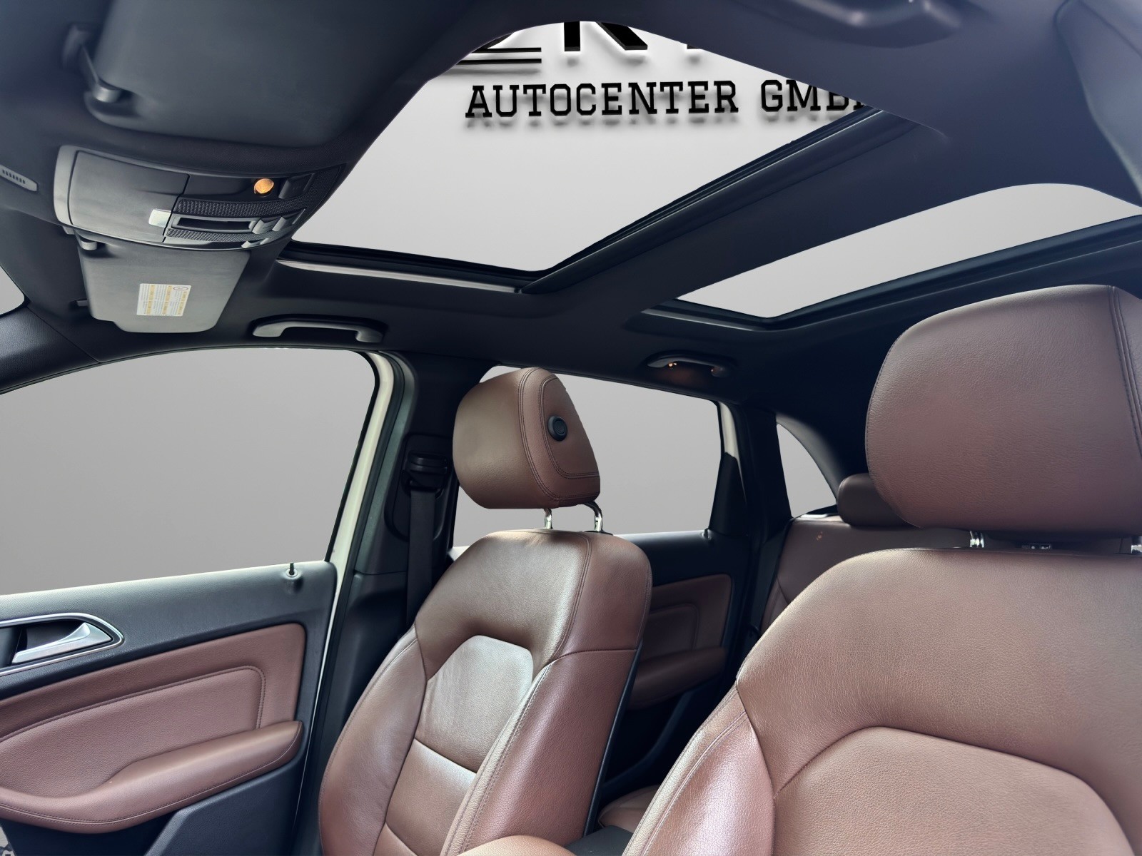 MERCEDES-BENZ B 180-image-11