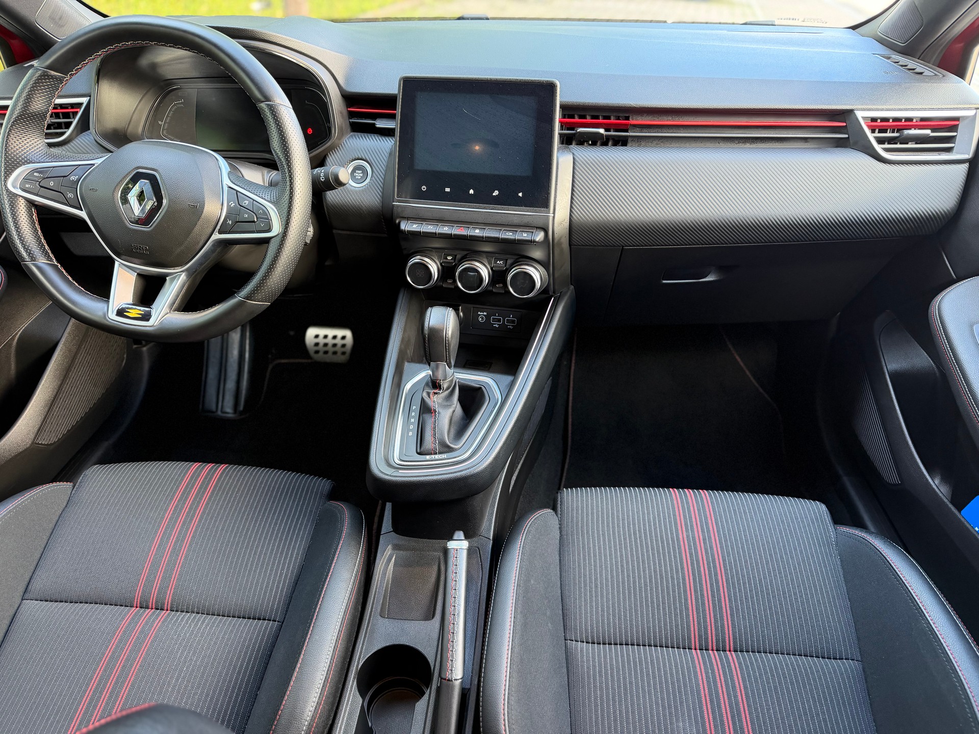 RENAULT Clio 1.6 E-Tech RS Line-image-11
