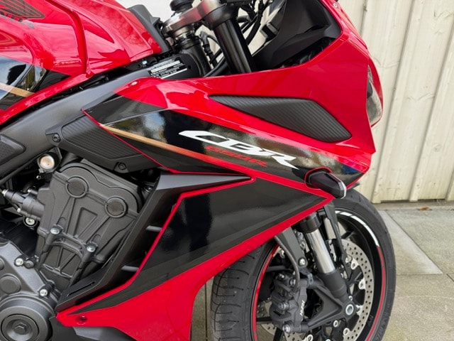 HONDA CBR 650 R ABS-image-4