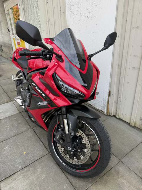 HONDA CBR 650 R ABS-image-3