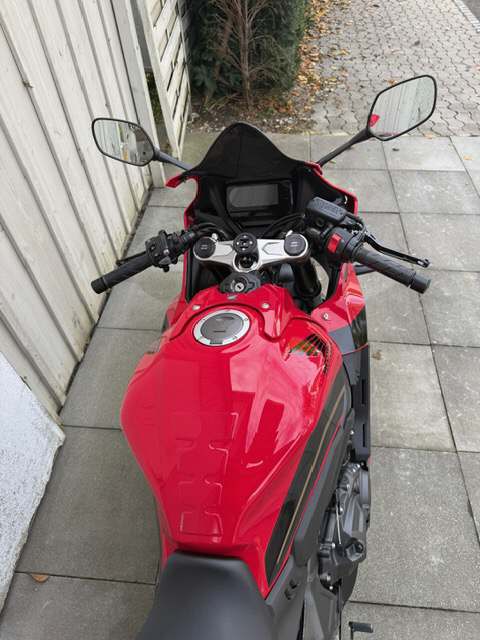 HONDA CBR 650 R ABS-image-9