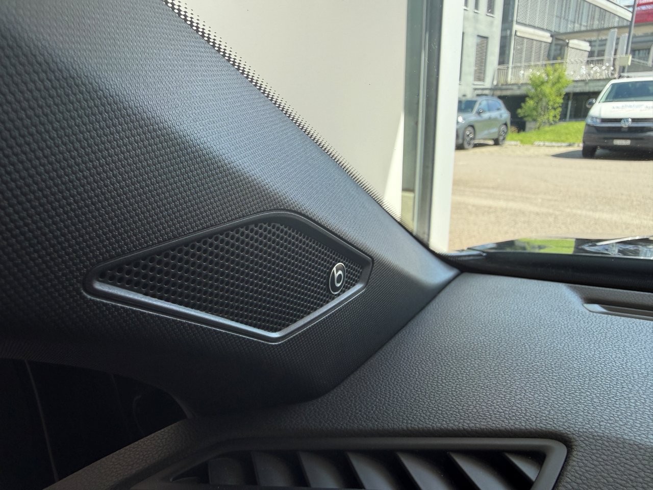 VW Taigo 1.5 TSI R-Line DSG-image-17