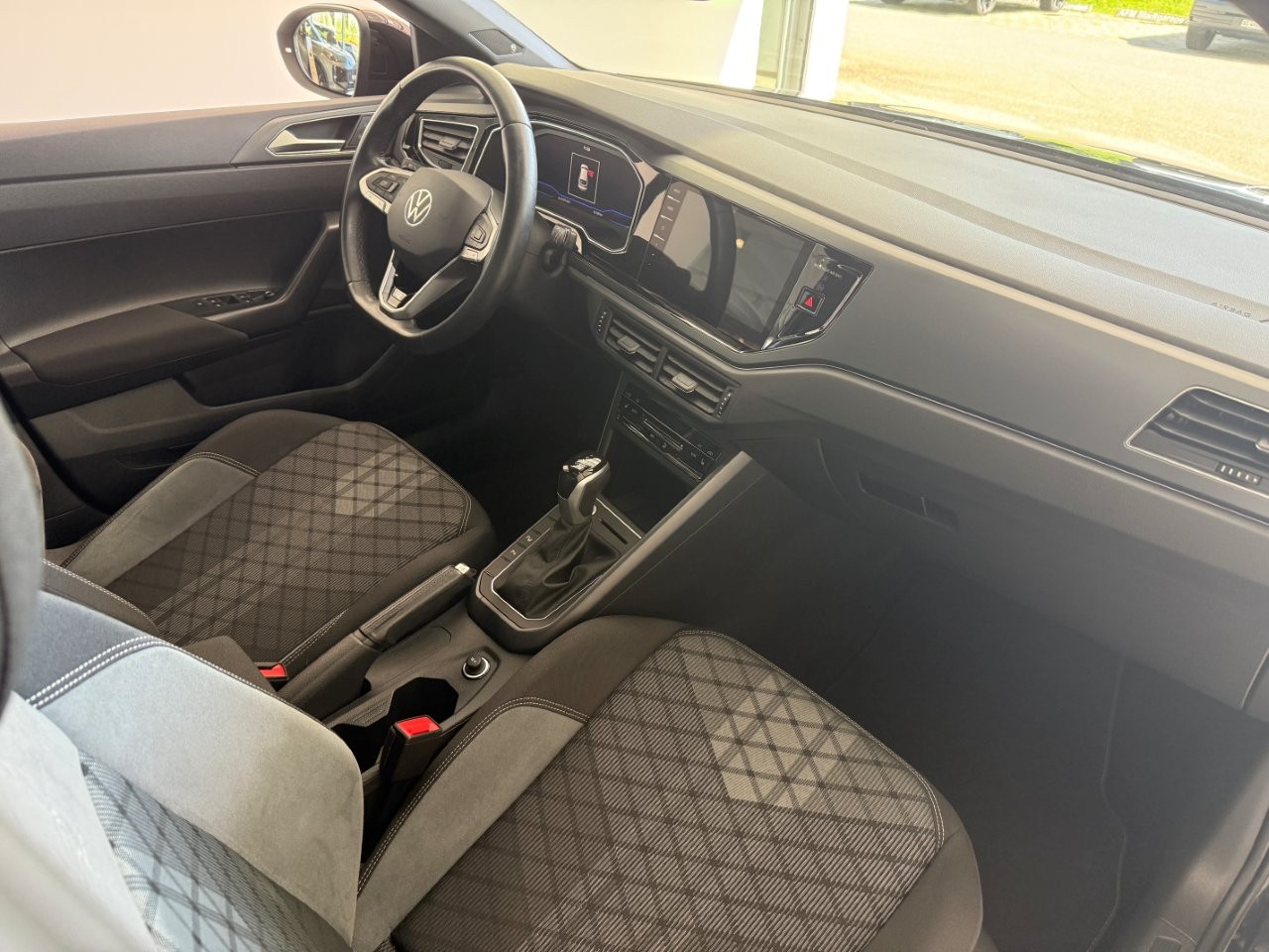 VW Taigo 1.5 TSI R-Line DSG-image-5