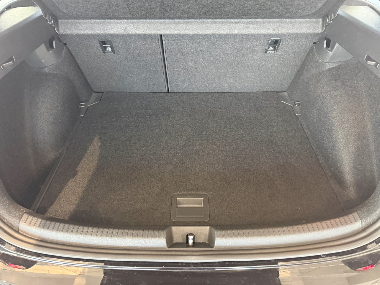 VW Taigo 1.5 TSI R-Line DSG-image-6