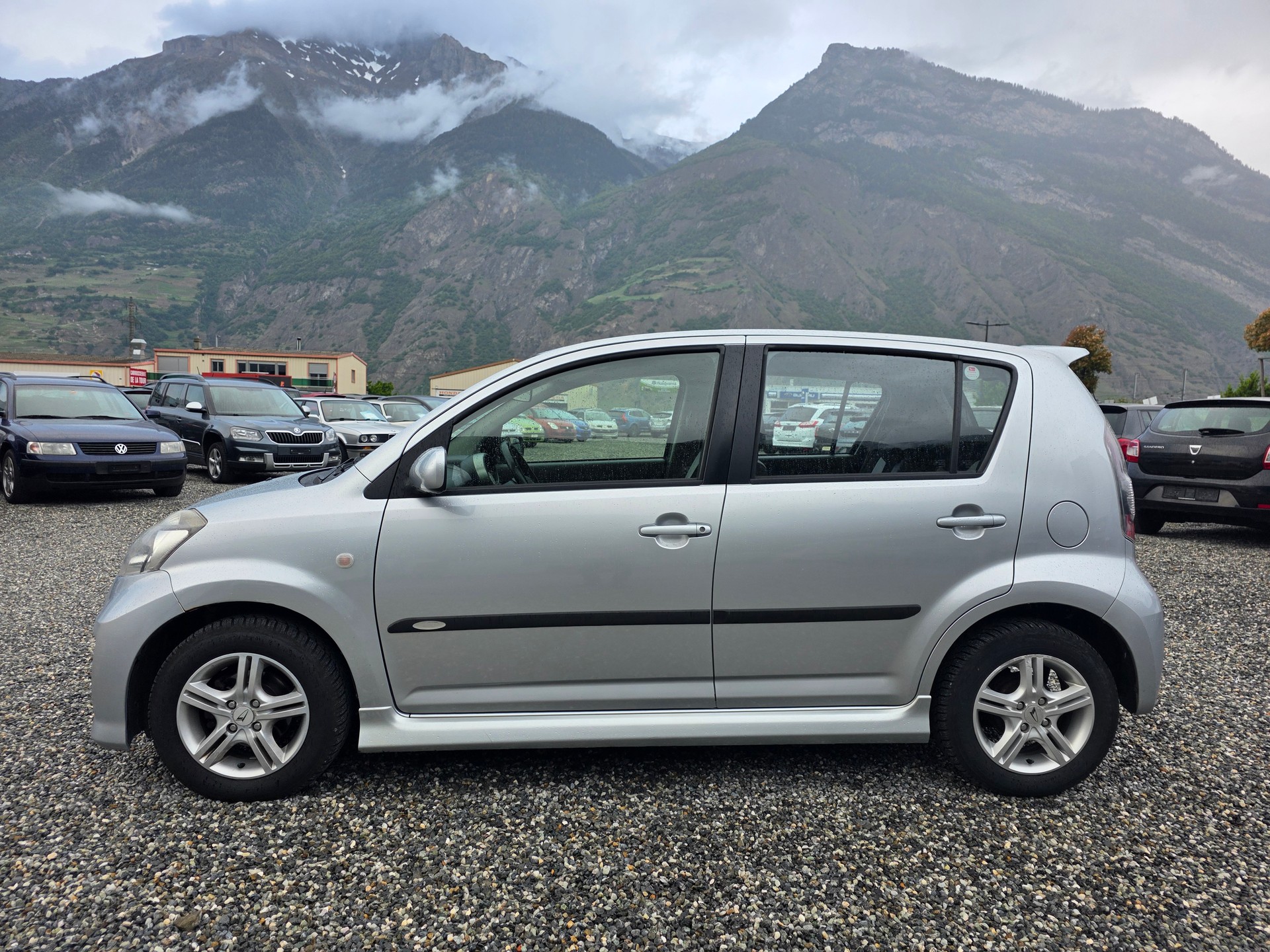 DAIHATSU Sirion 1.3 eco-4WD-image-1