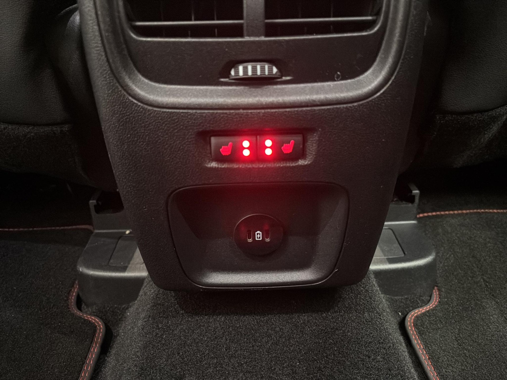 FORD Kuga 2.5 Hybrid ST-Line X 4x4-image-13