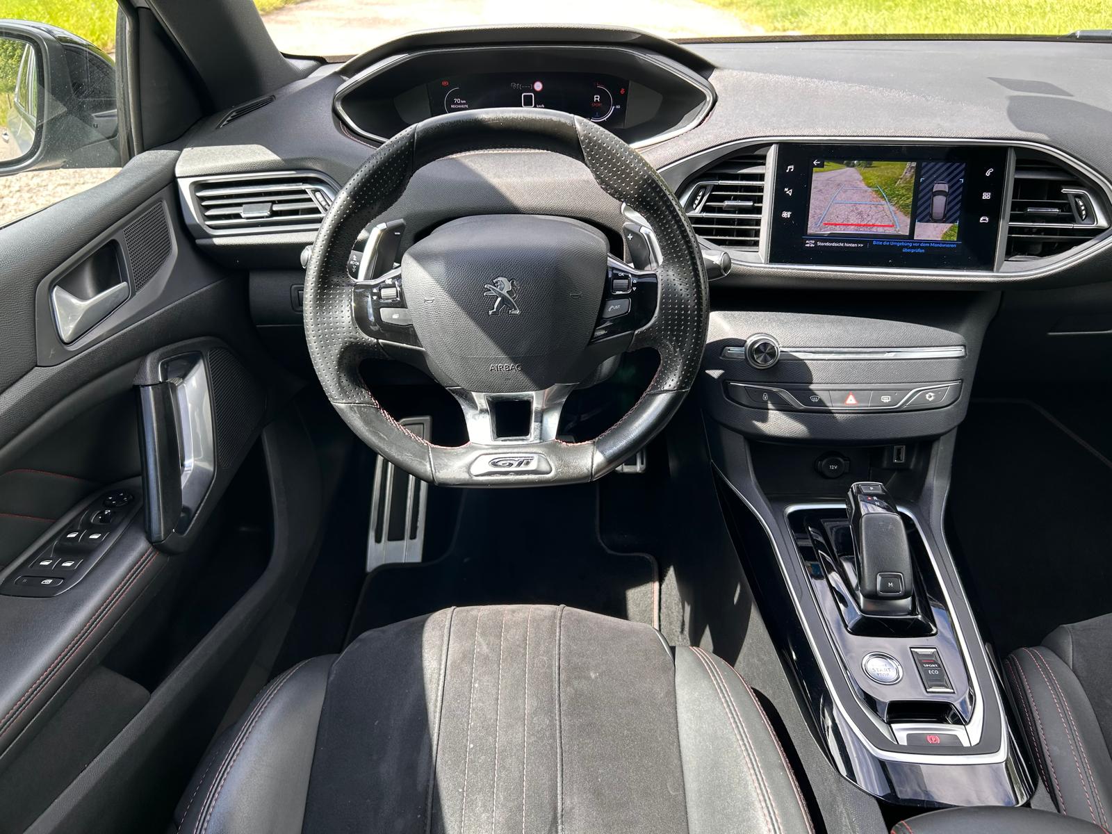 PEUGEOT 308 1.2 Pure Tech GT Pack EAT8-image-16