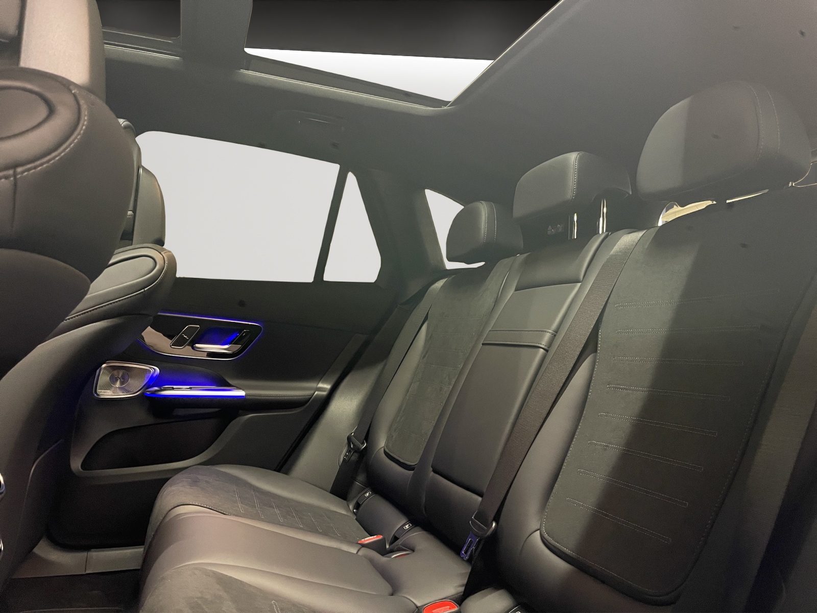 MERCEDES-BENZ GLC 220 d 4Matic 9G-Tronic-image-11