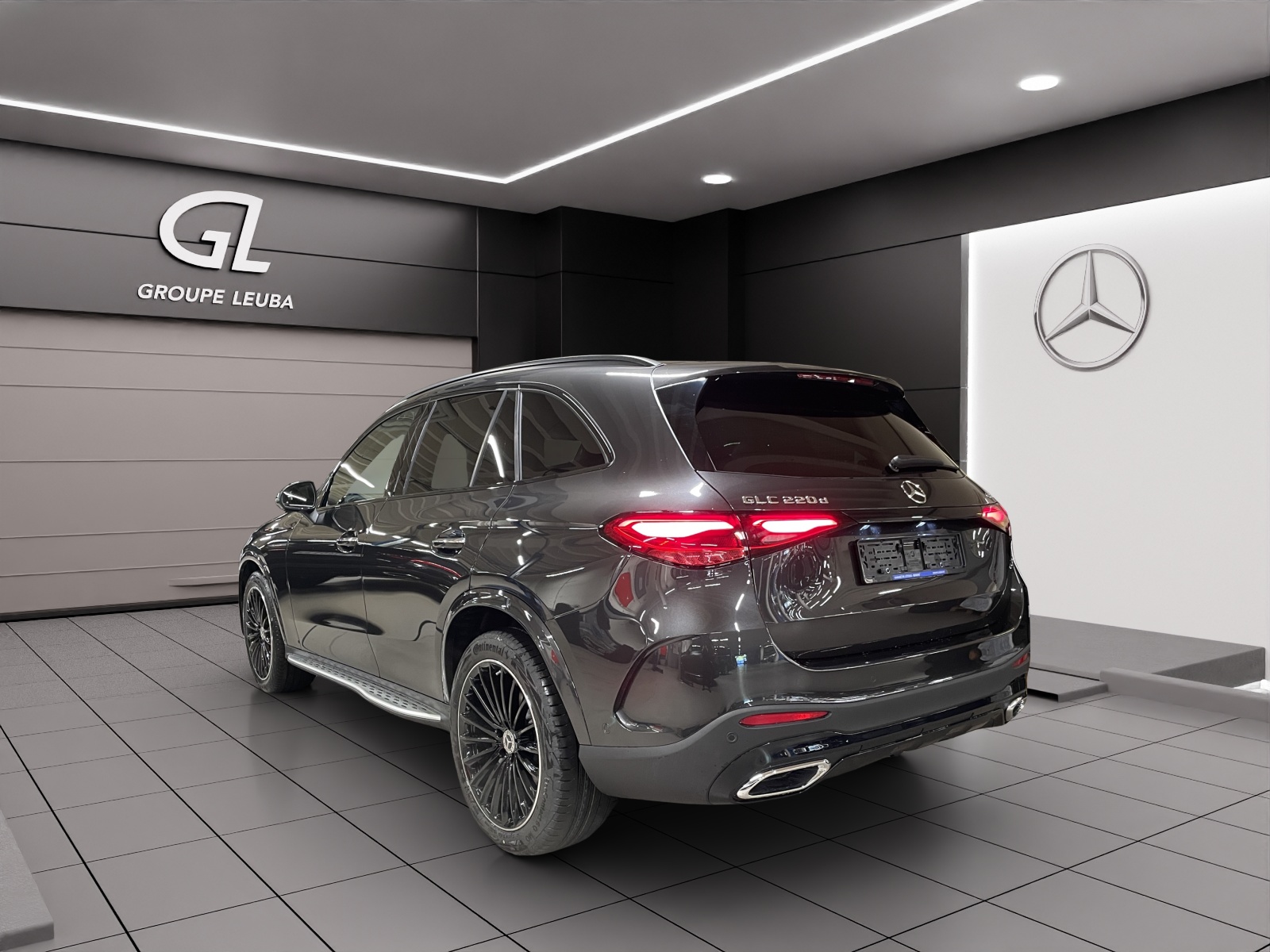 MERCEDES-BENZ GLC 220 d 4Matic 9G-Tronic-showroom-element-3
