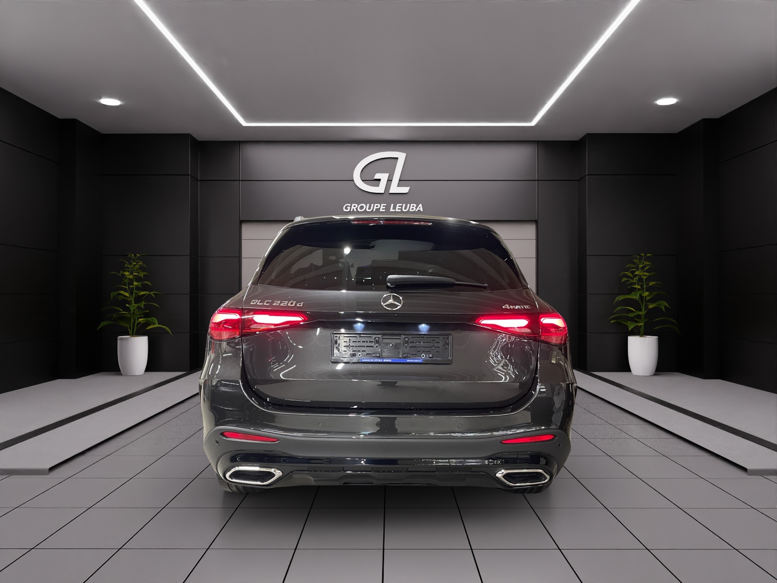 MERCEDES-BENZ GLC 220 d 4Matic 9G-Tronic-image-4