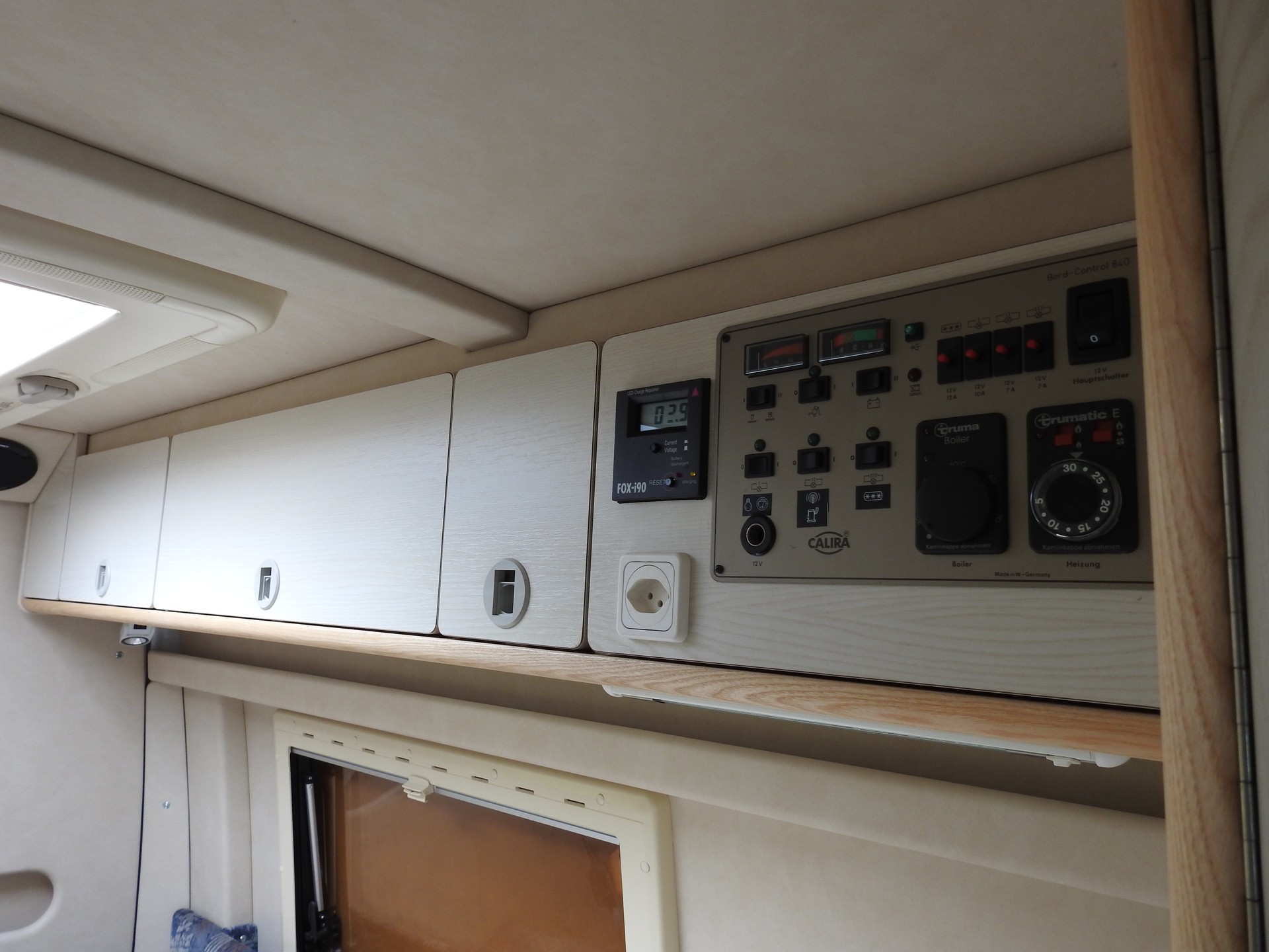 MERCEDES-BENZ 214 Kaiser Motorhomes-image-18
