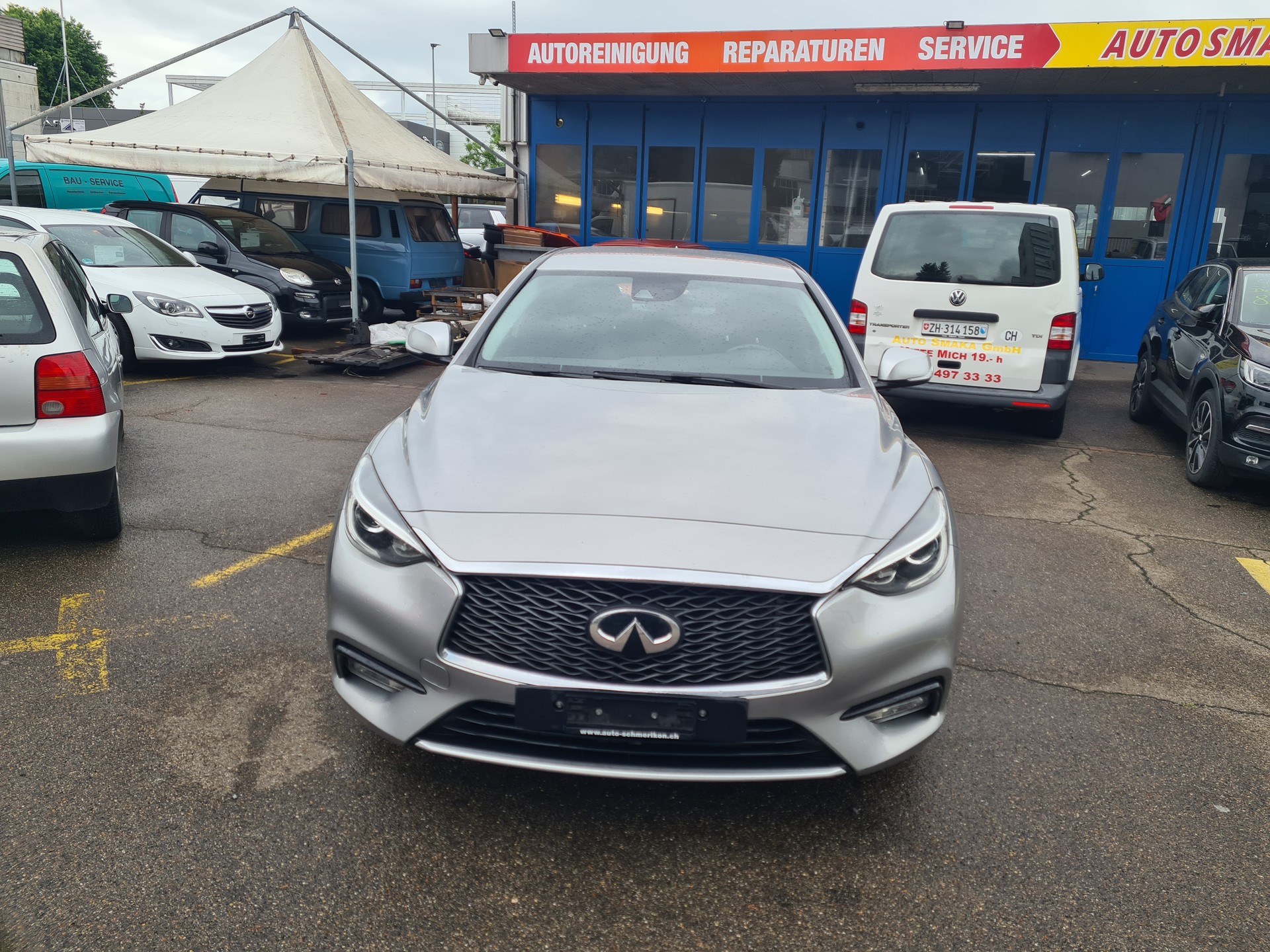 INFINITI Q30 1.5d Business FWD-image-5