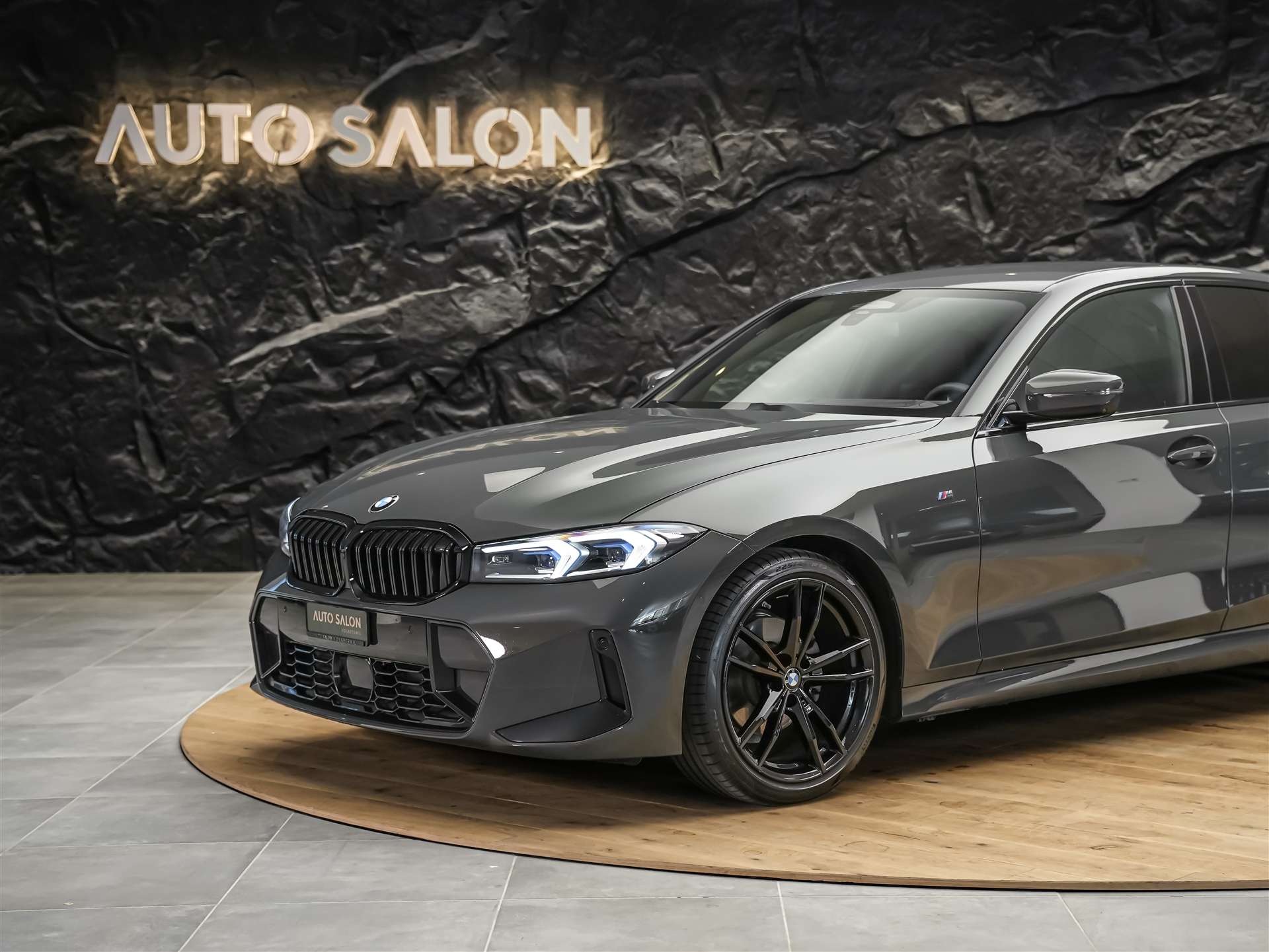 BMW 320d xDrive 48V Steptronic M Sport *360° Kamera*Abstandsregler*Parking Assistant Plus*-image-14