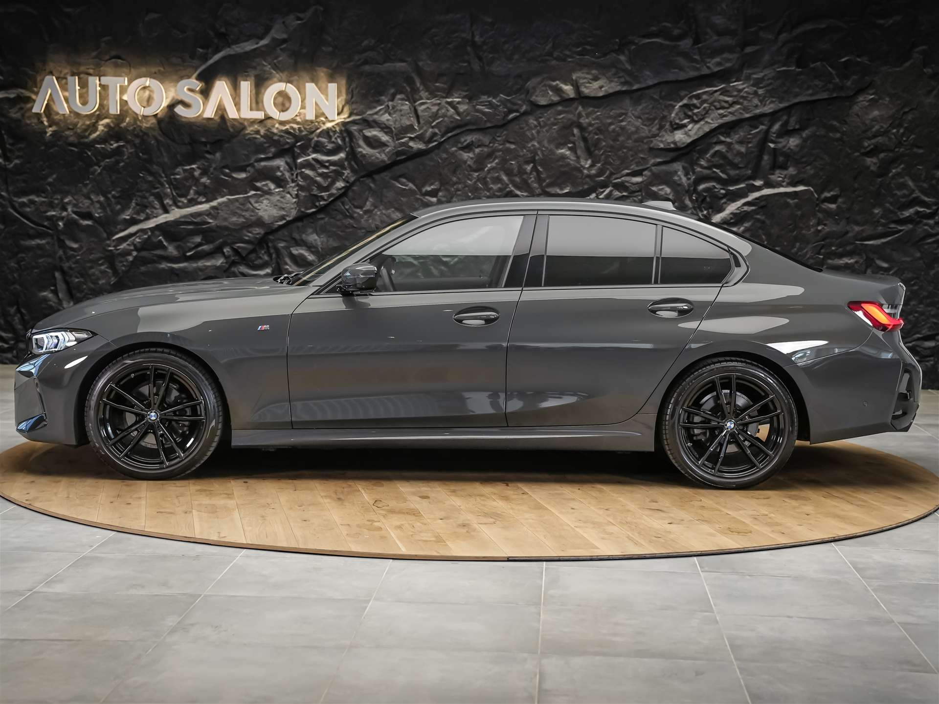 BMW 320d xDrive 48V Steptronic M Sport *360° Kamera*Abstandsregler*Parking Assistant Plus*-showroom-element-2