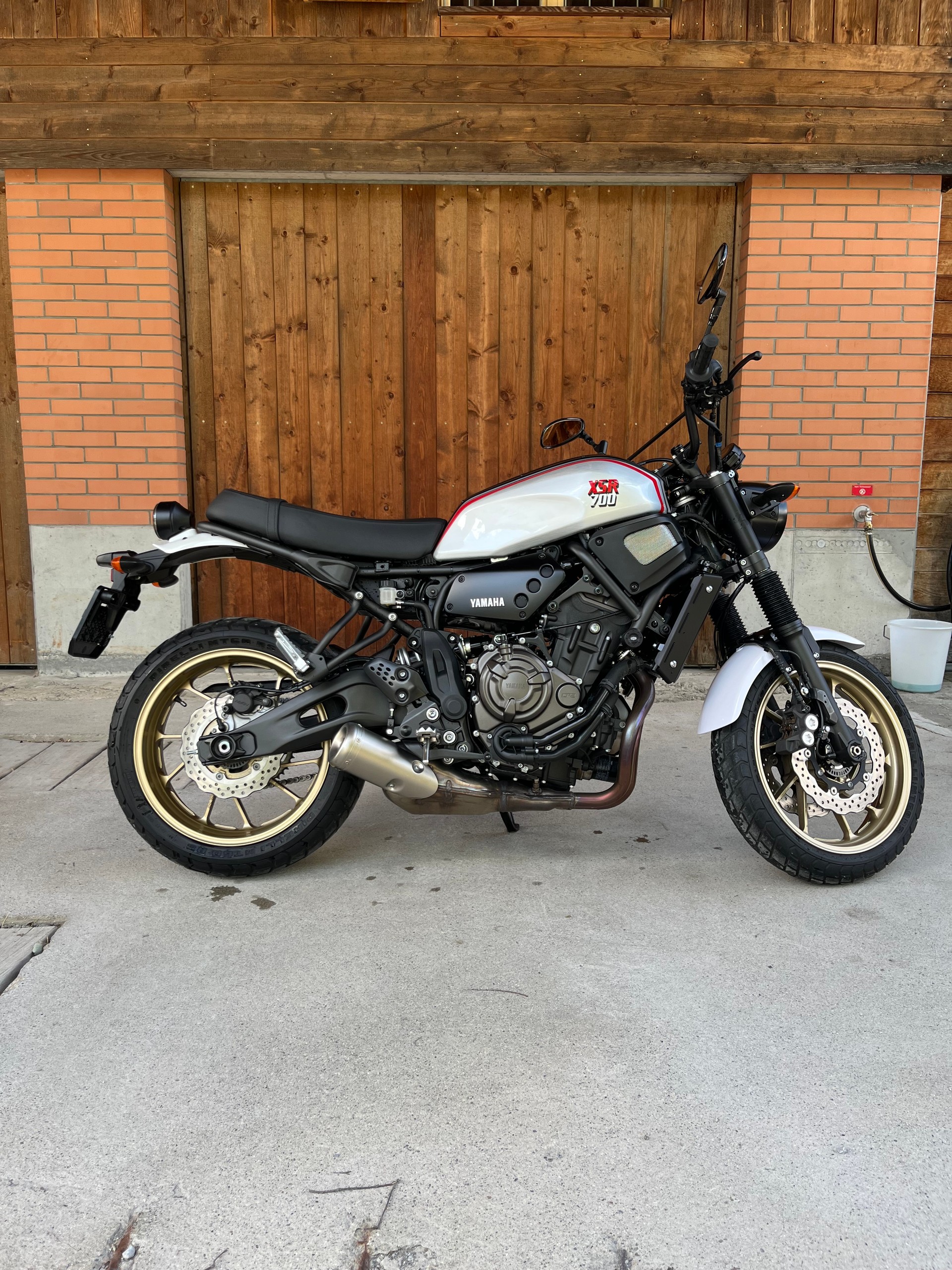 YAMAHA XSR 700 XTribute (35kW)-image-0
