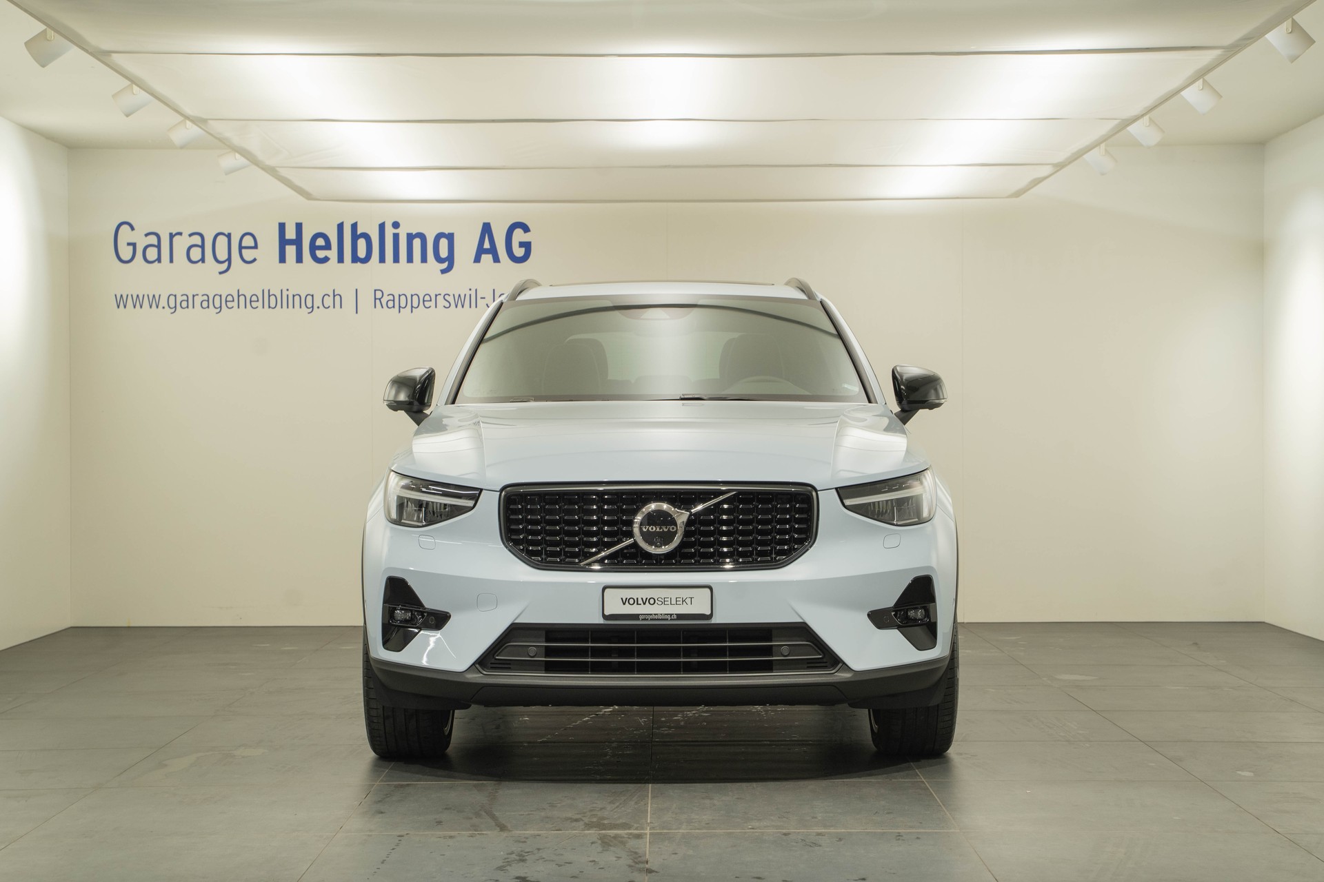 VOLVO XC40 1.5 T5 PiH Ultimate Dark-showroom-element-1