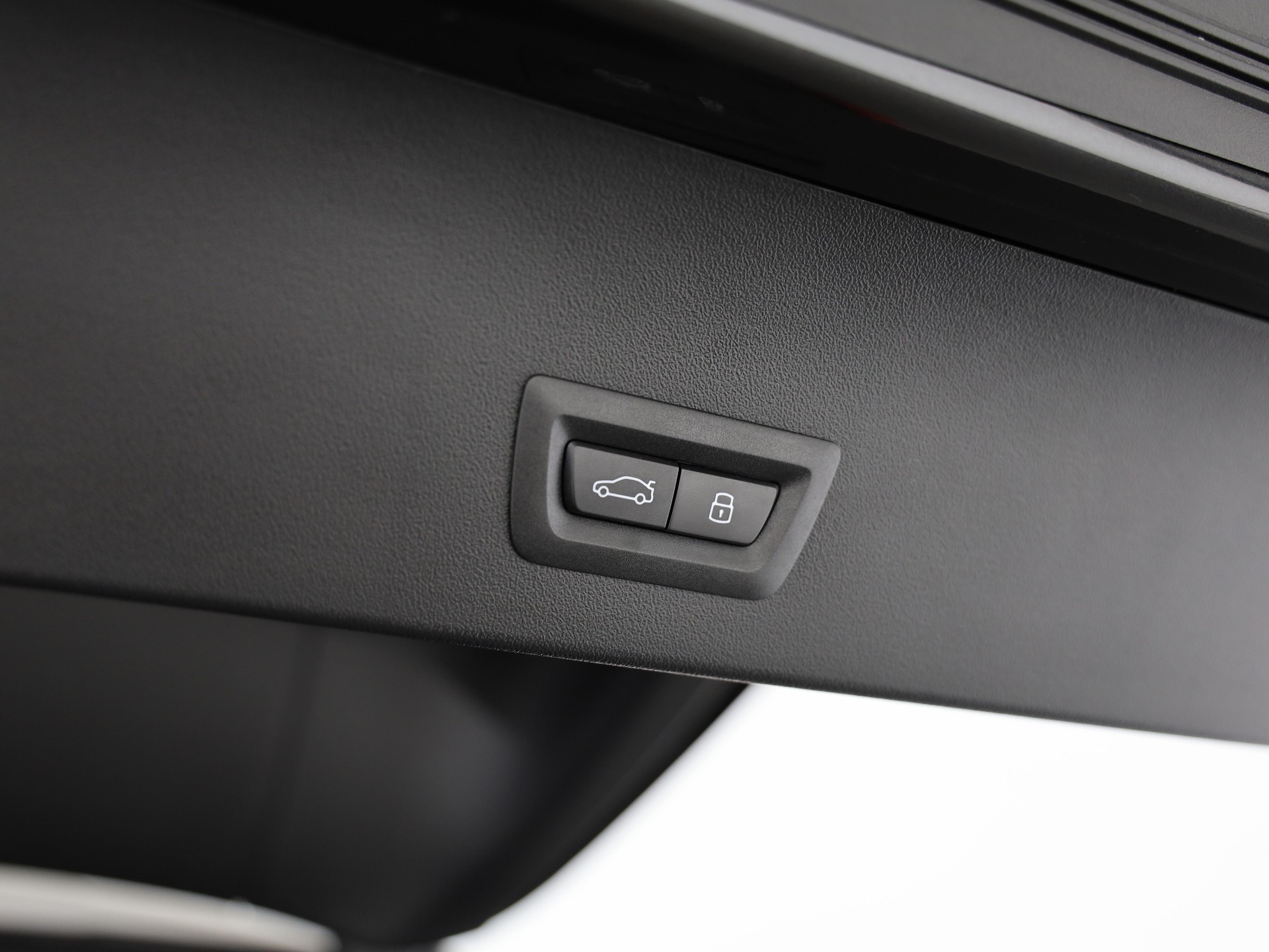 BMW X3 M50i-image-7
