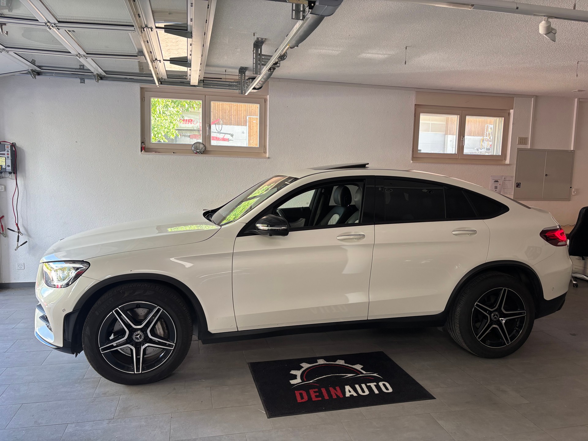 MERCEDES-BENZ GLC Coupé 200 AMG Line 4Matic 9G-Tronic-image-1