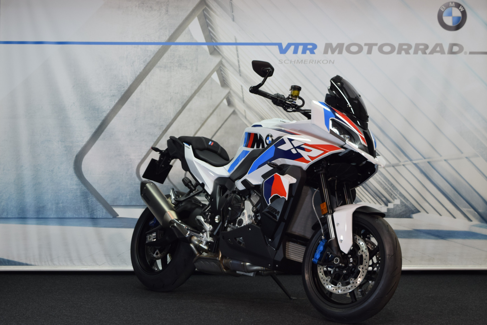 BMW M 1000 XR Sofort verfügbar!-image-0