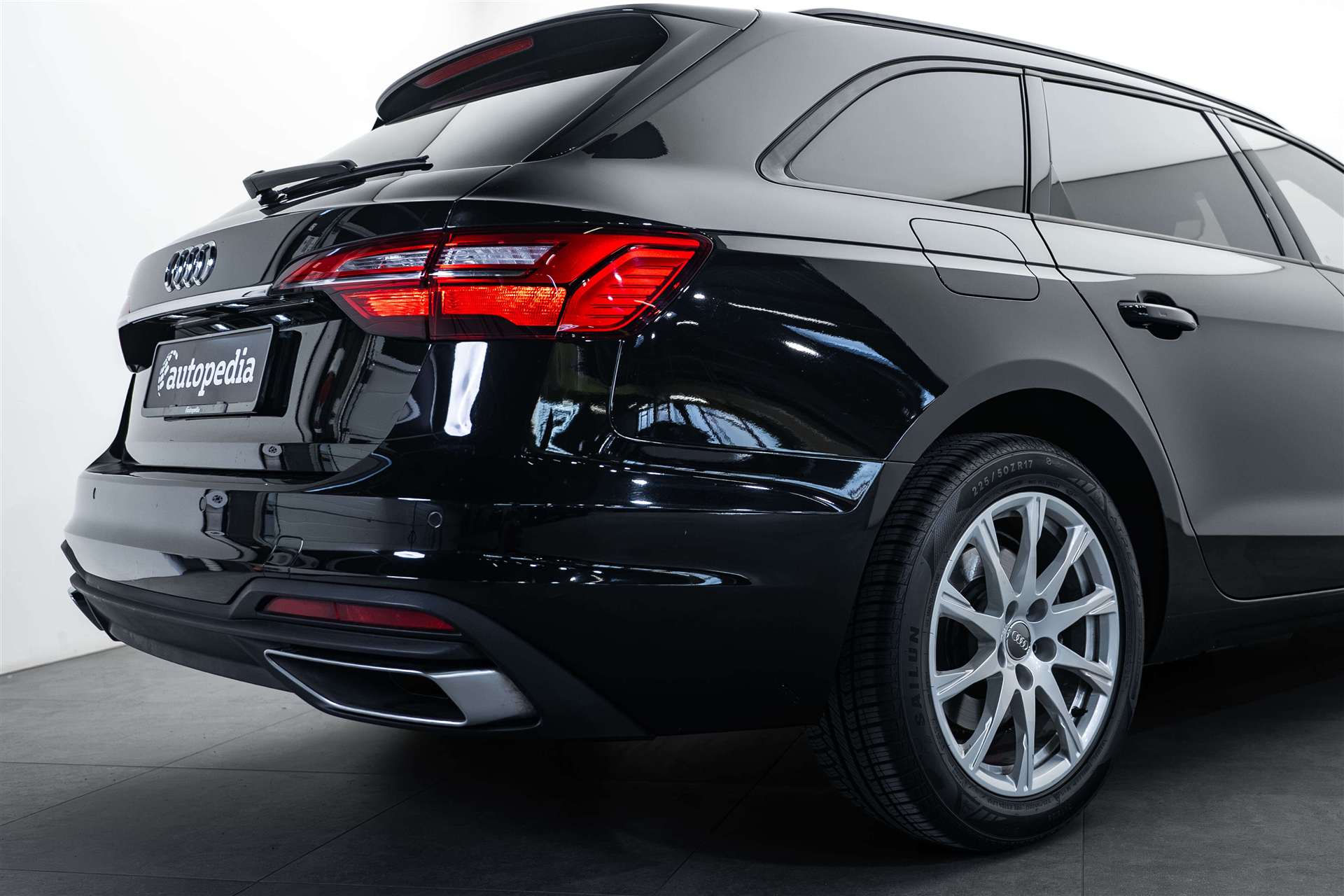 AUDI A4 Avant 35 TFSI S-tronic-showroom-element-3