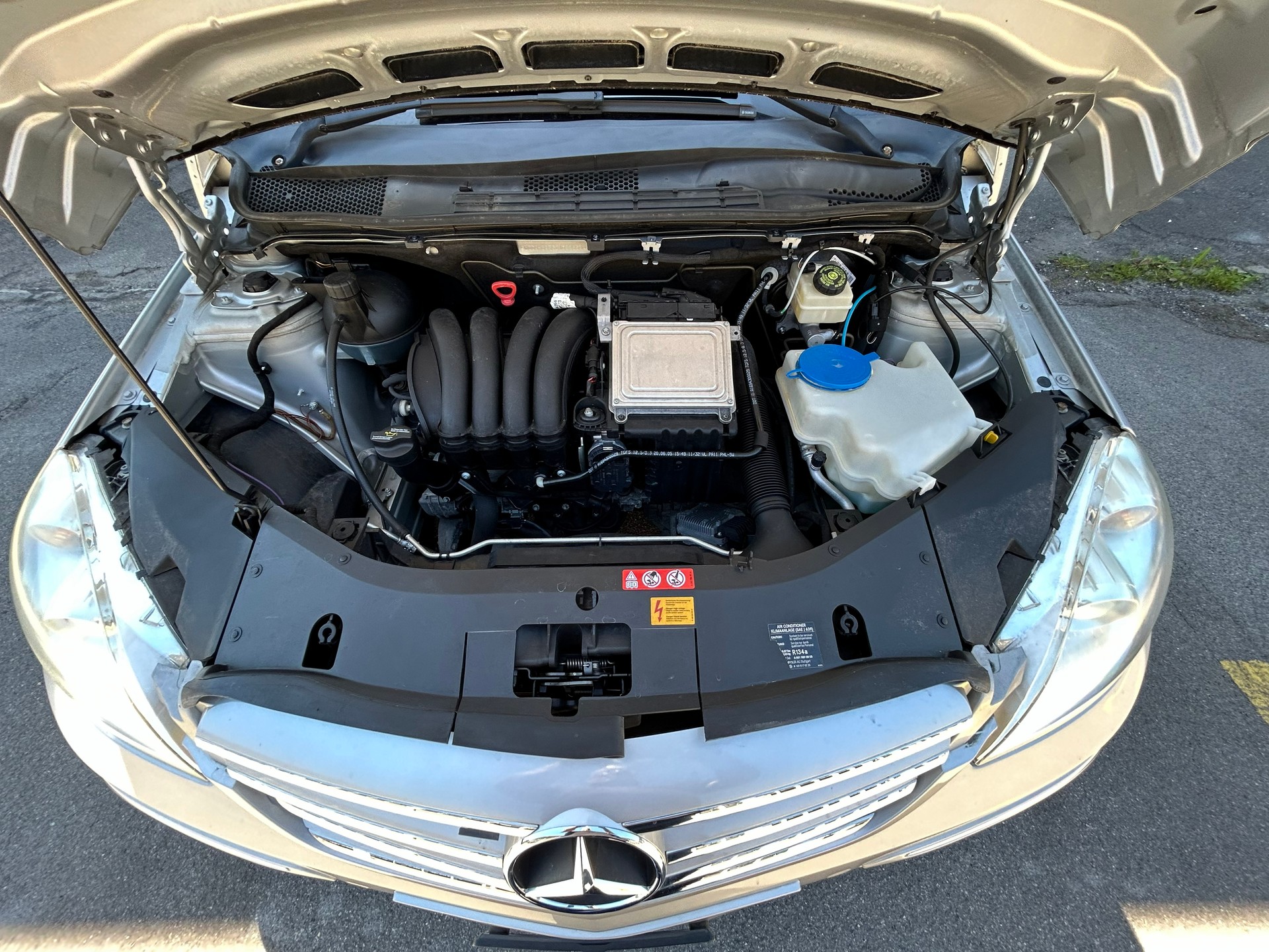 MERCEDES-BENZ B 200-image-19