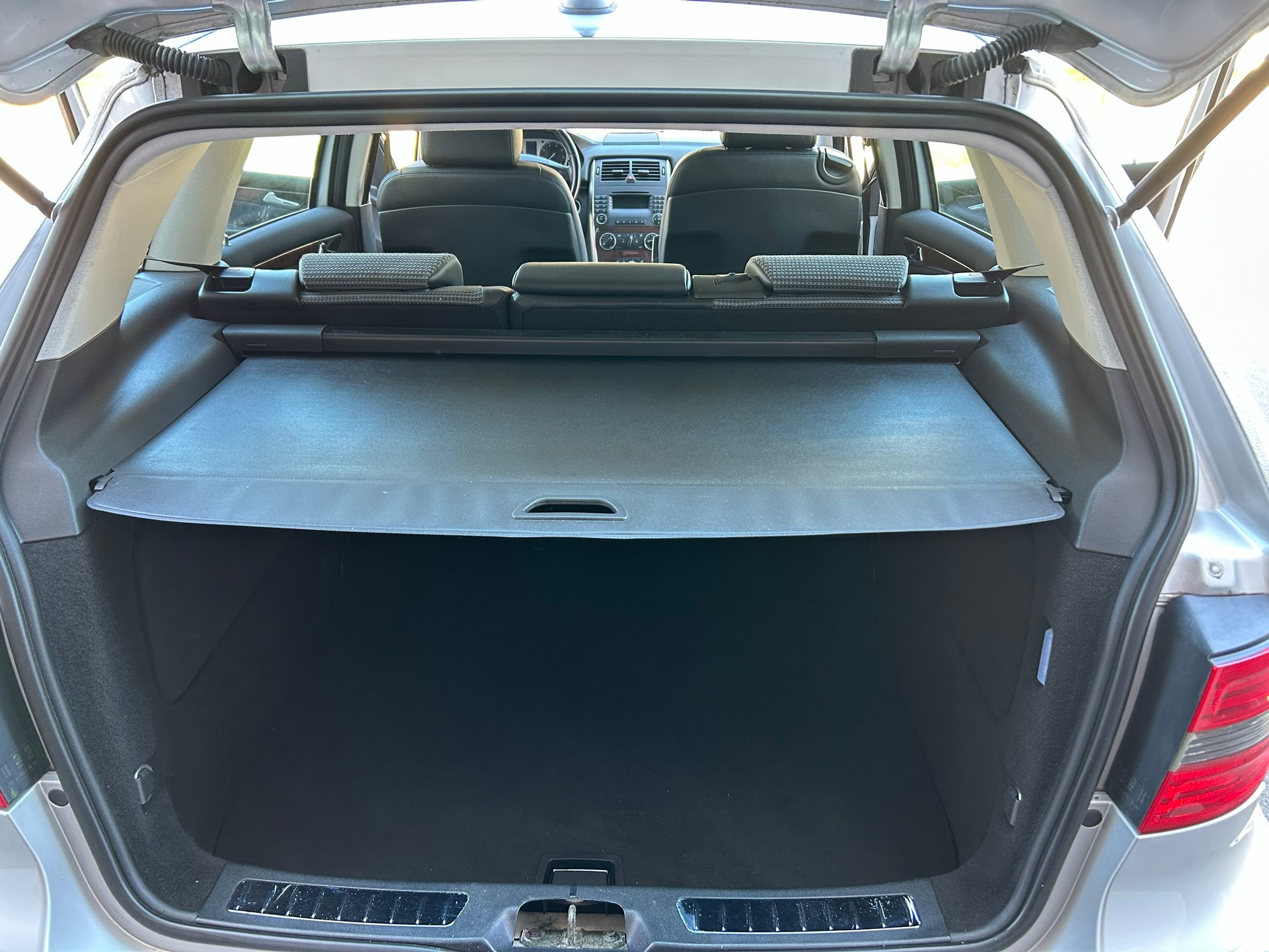 MERCEDES-BENZ B 200-image-16