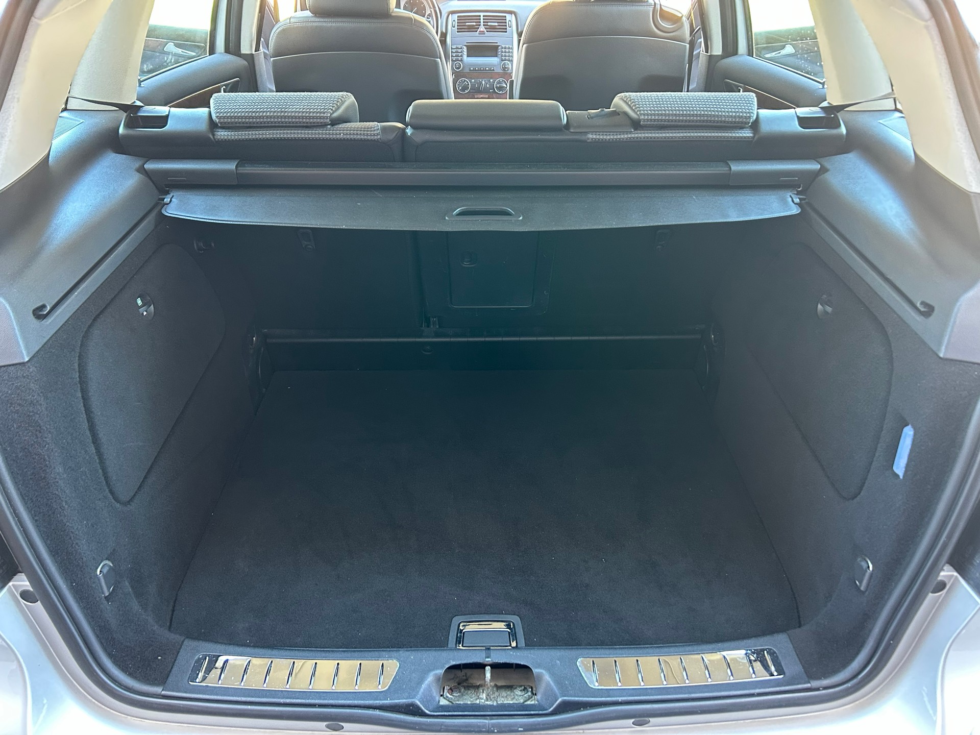 MERCEDES-BENZ B 200-image-17