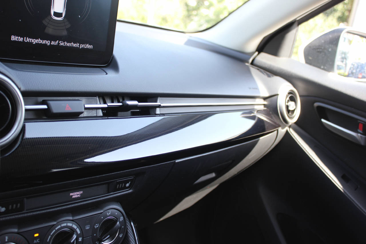 MAZDA 2 1.5 90 Ambition Plus Automat-image-14