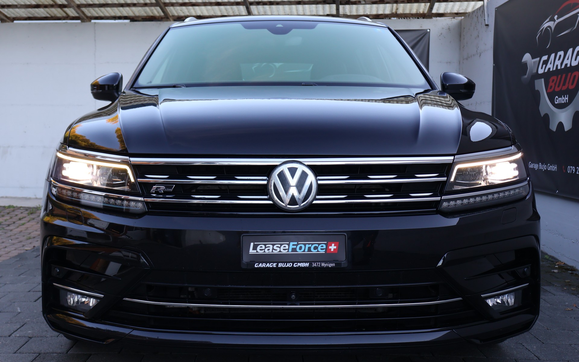 VW Tiguan 2.0 TDI SCR Highline4Motion DSG-showroom-element-1