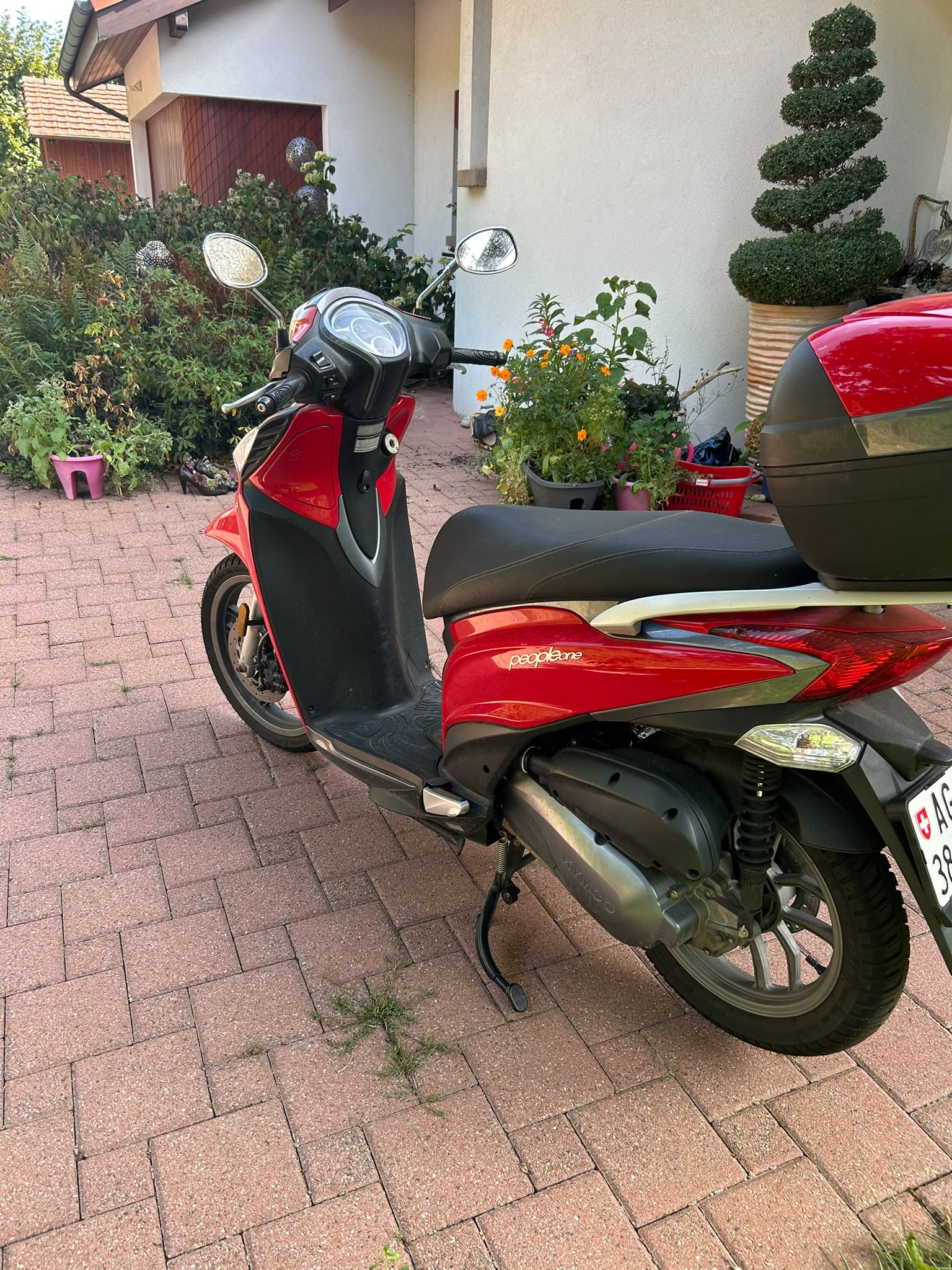 KYMCO People One 125 i-image-0