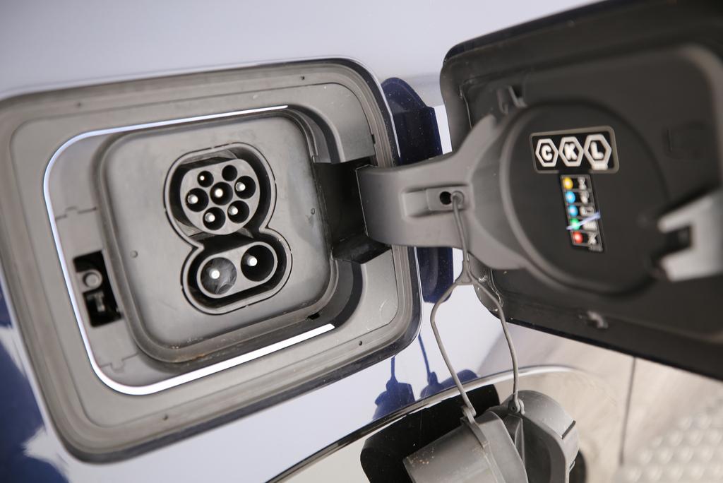 BMW i3 120 Ah-image-21
