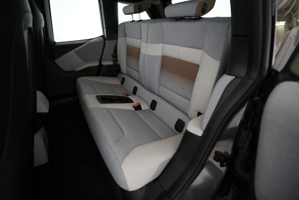 BMW i3 120 Ah-image-12
