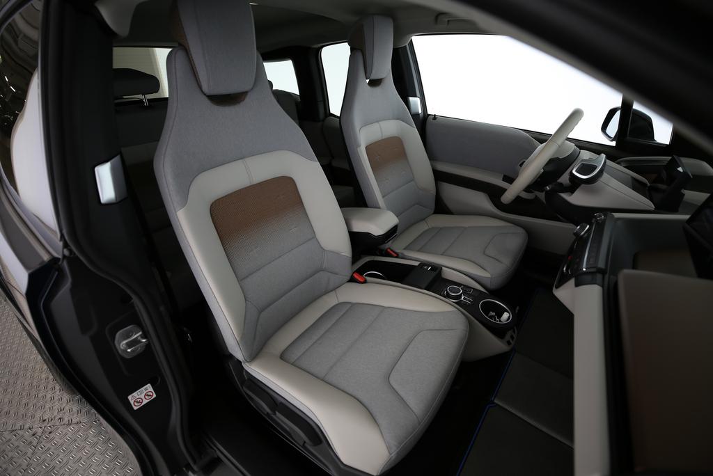 BMW i3 120 Ah-image-13
