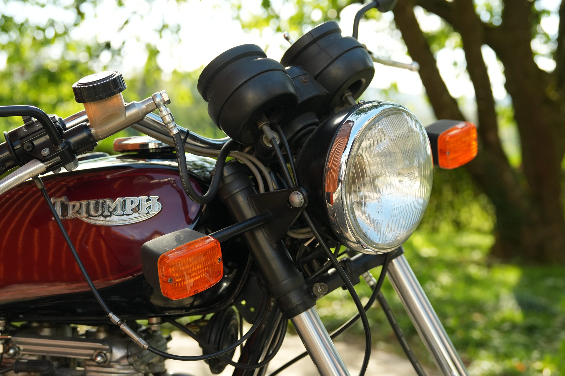 TRIUMPH T140E-image-5