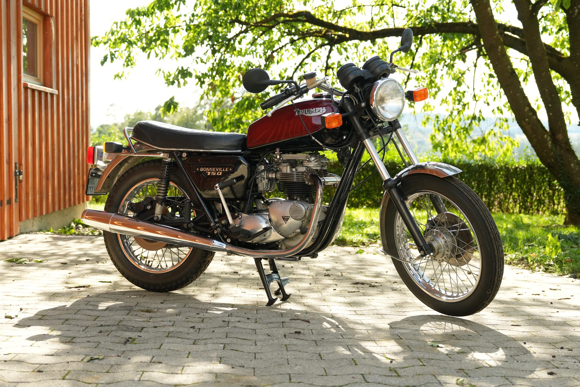 TRIUMPH T140E-image-0