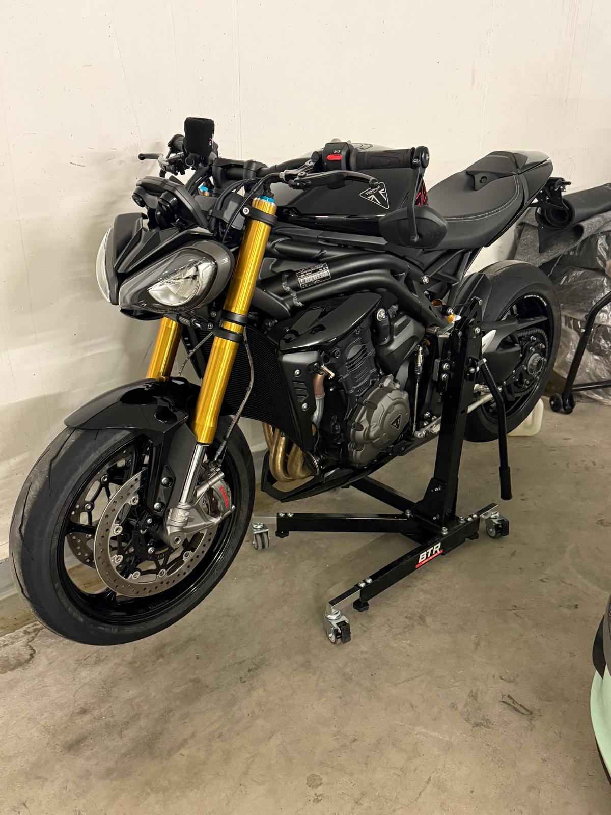 TRIUMPH Speed Triple RS-image-0