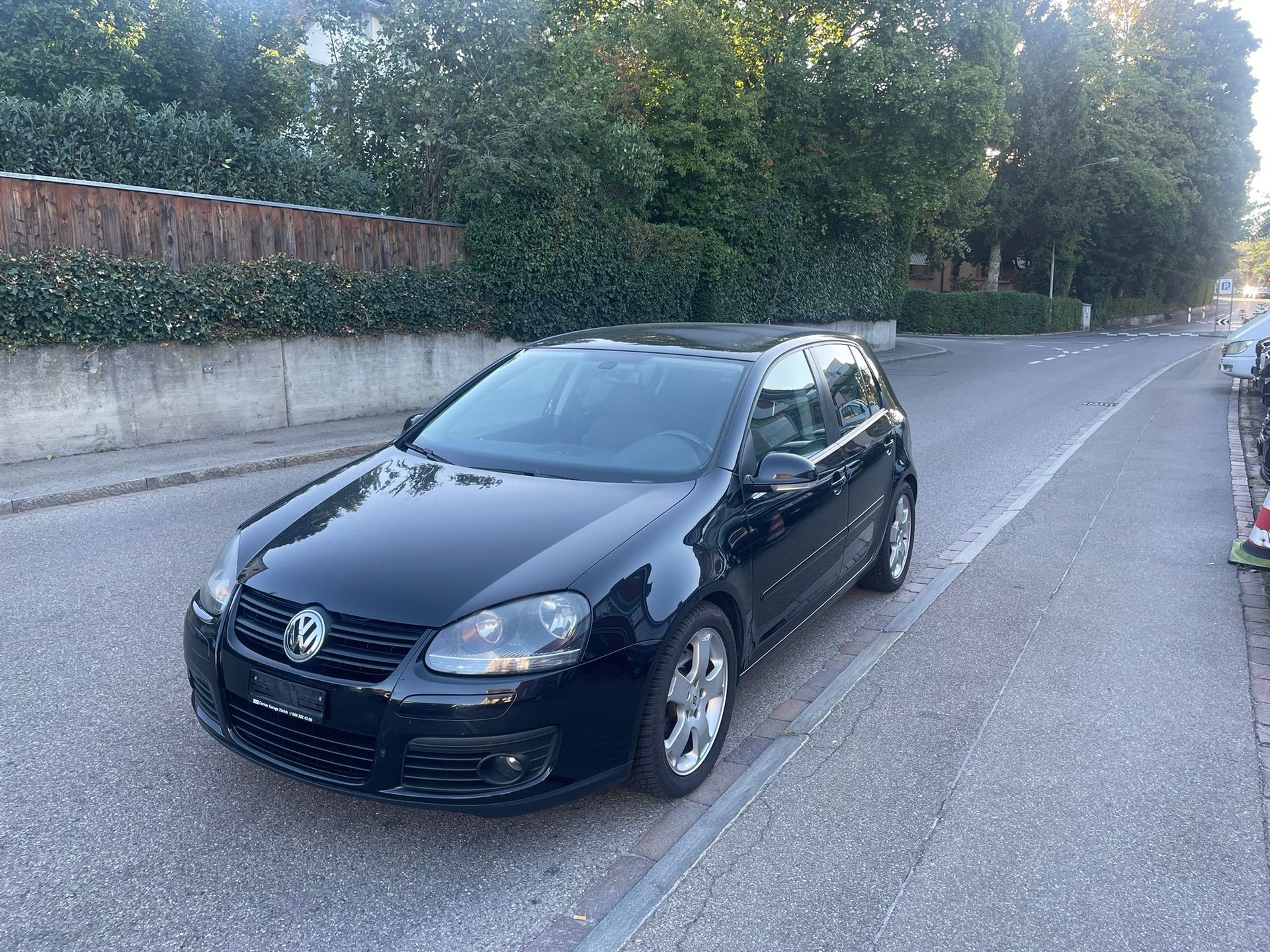 VW Golf 1.4 TSI GT Sport-showroom-element-1