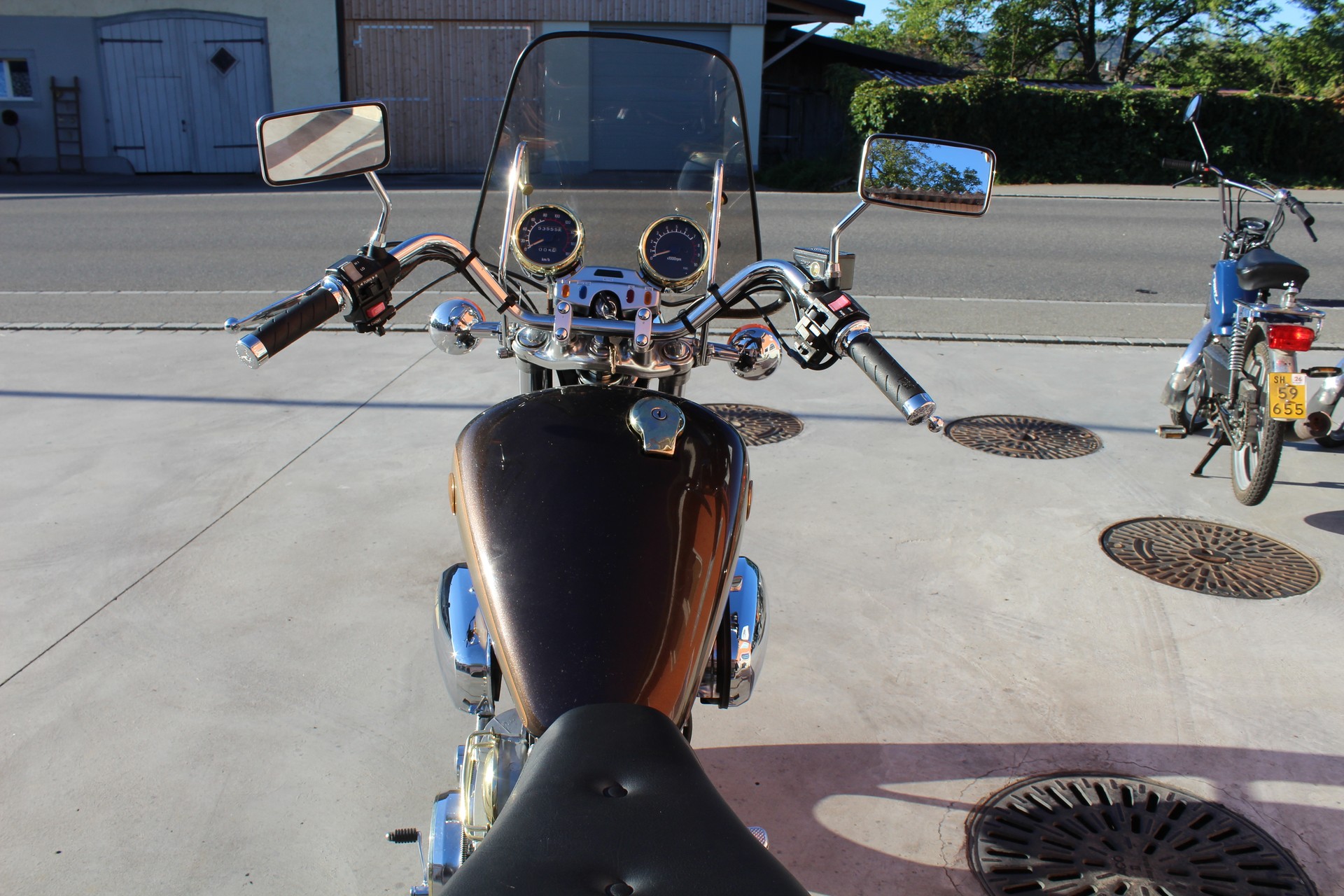 YAMAHA XV 1000 Virago-image-13