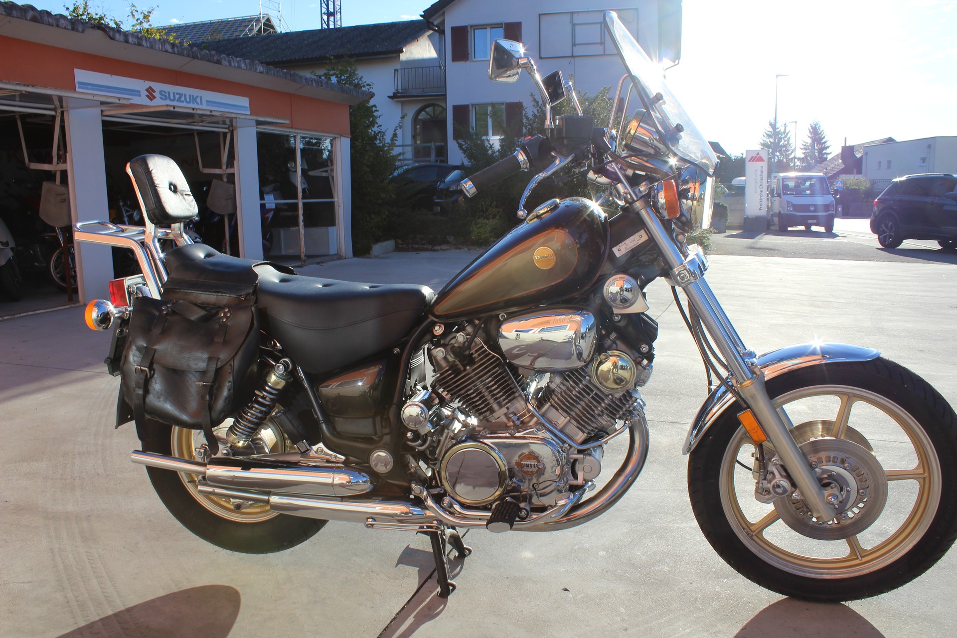 YAMAHA XV 1000 Virago-image-2