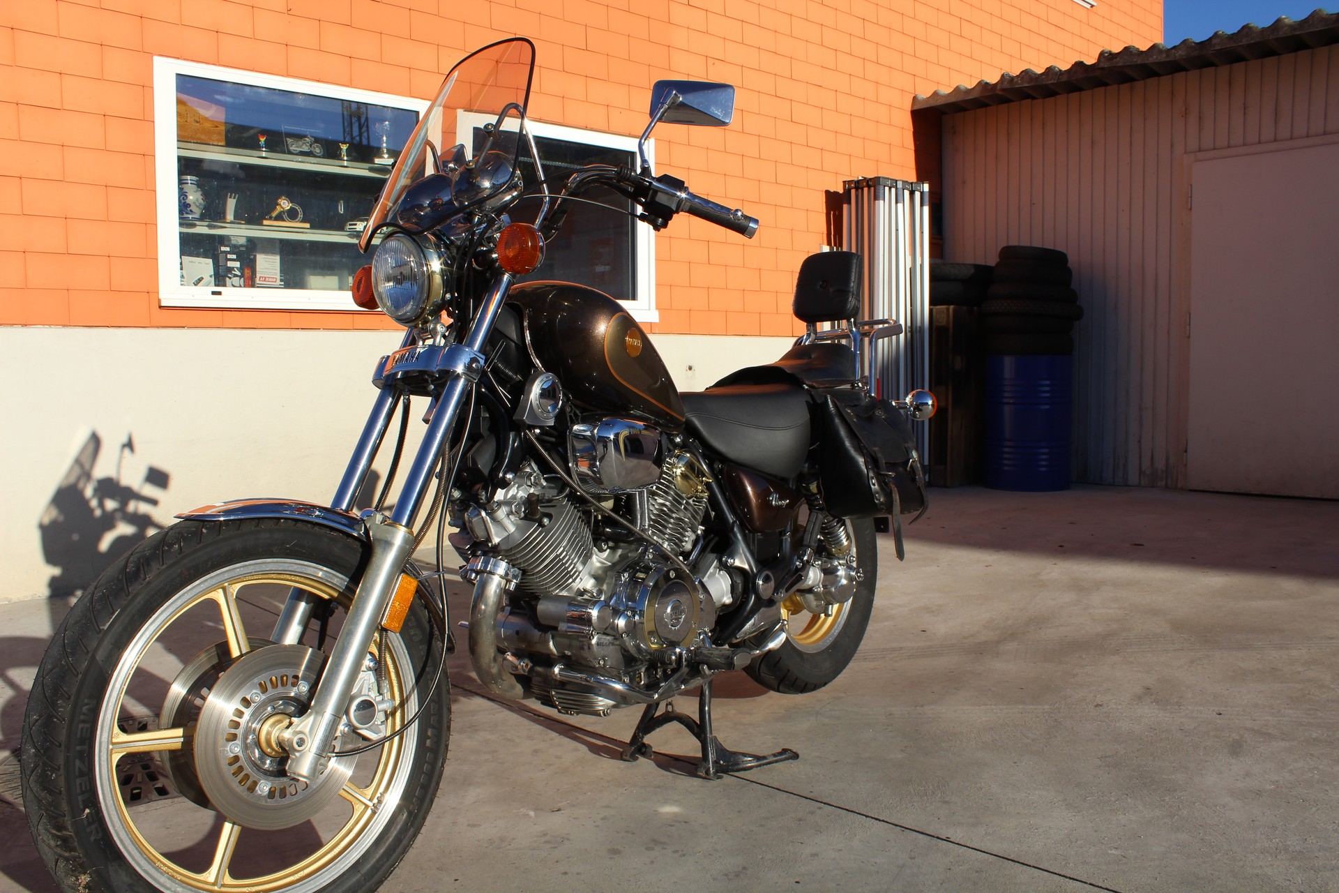 YAMAHA XV 1000 Virago-image-10