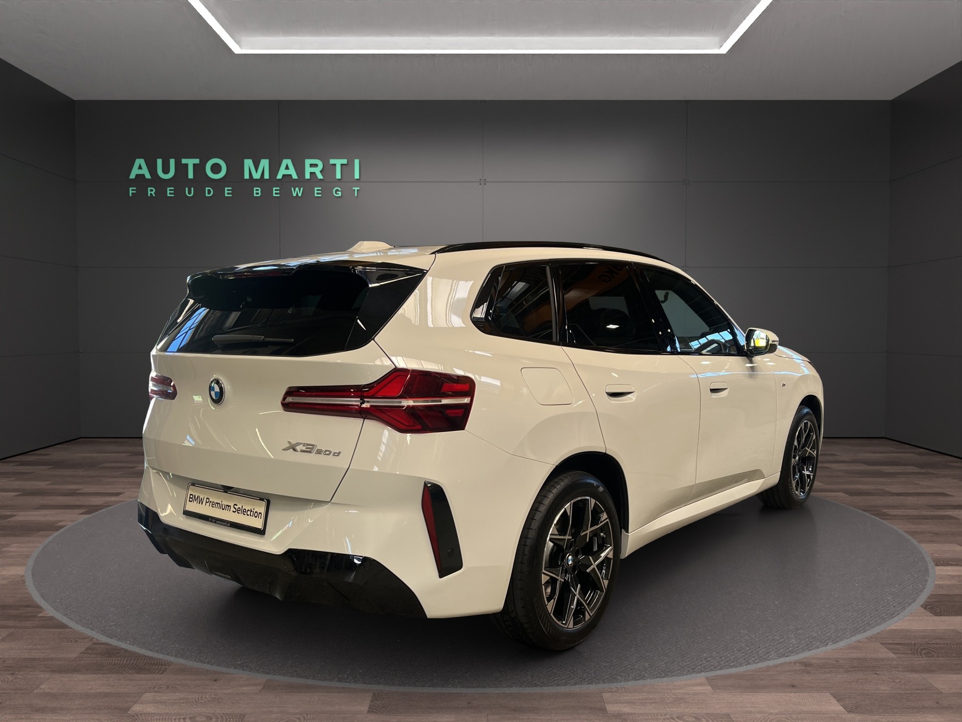 BMW X3 20d xDrive-showroom-element-3