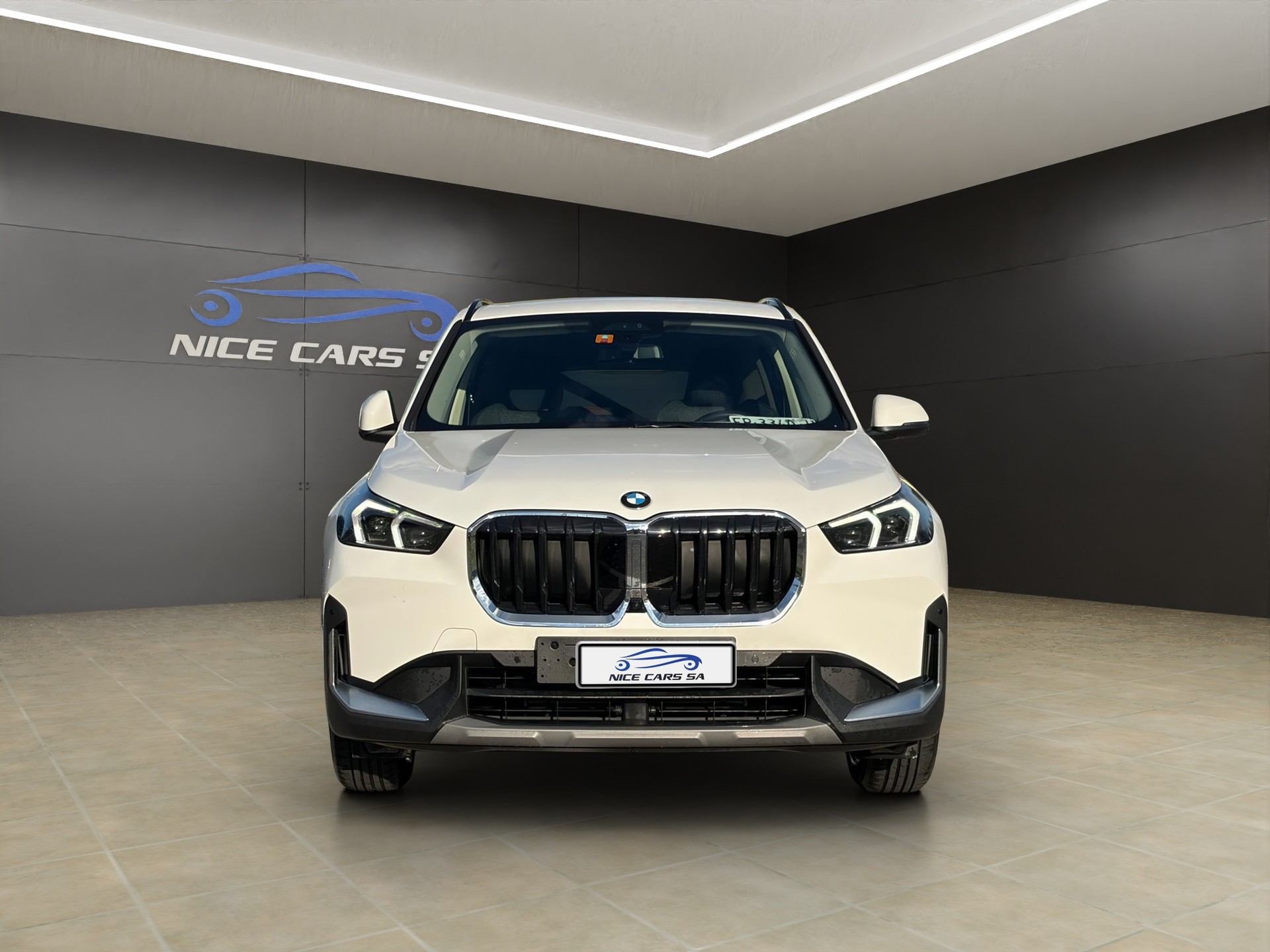 BMW X1 xDrive 20d 48V-showroom-element-3