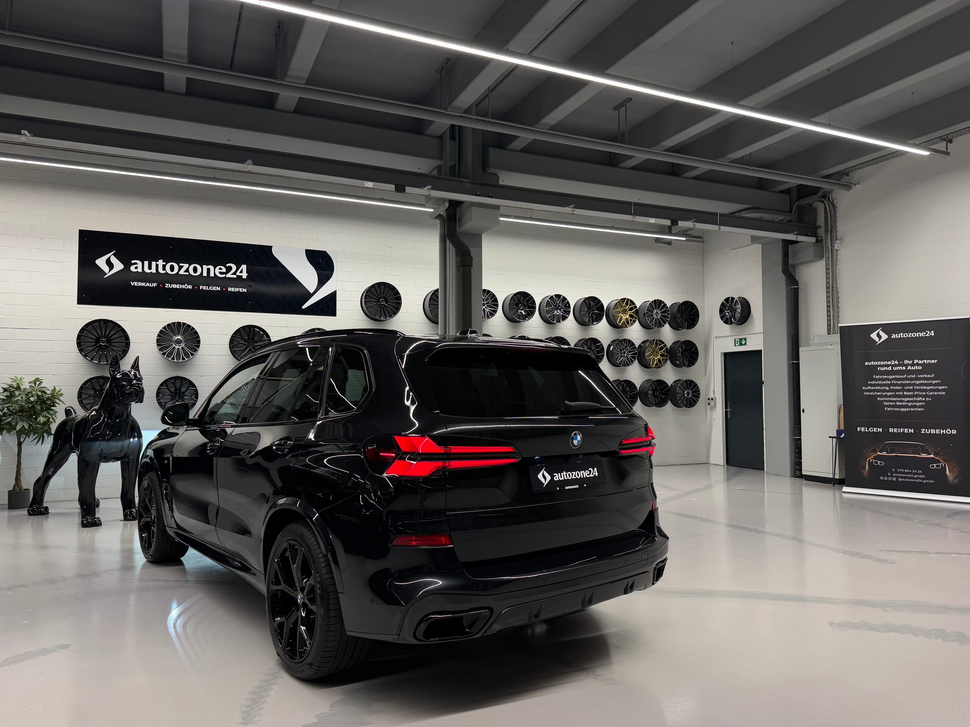 BMW X5 30d xDrive SAG *M Sport*CH-Auto*Facelift*Panorama-Glasdach*Garantie*BMW Servicegepflegt*-showroom-element-3